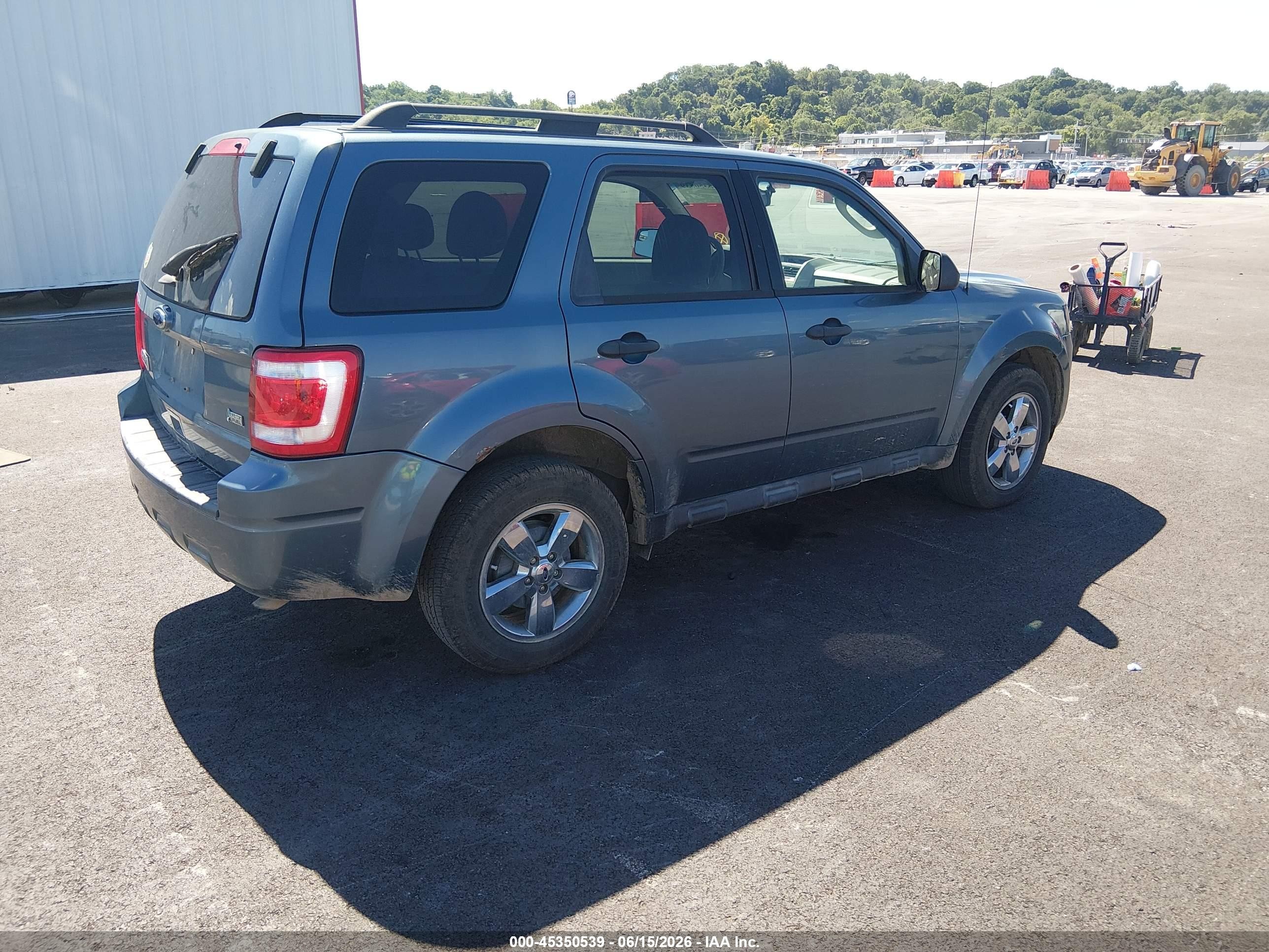 2011 Ford Escape Xlt Blue vin: 1FMCU9DG8BKB13713