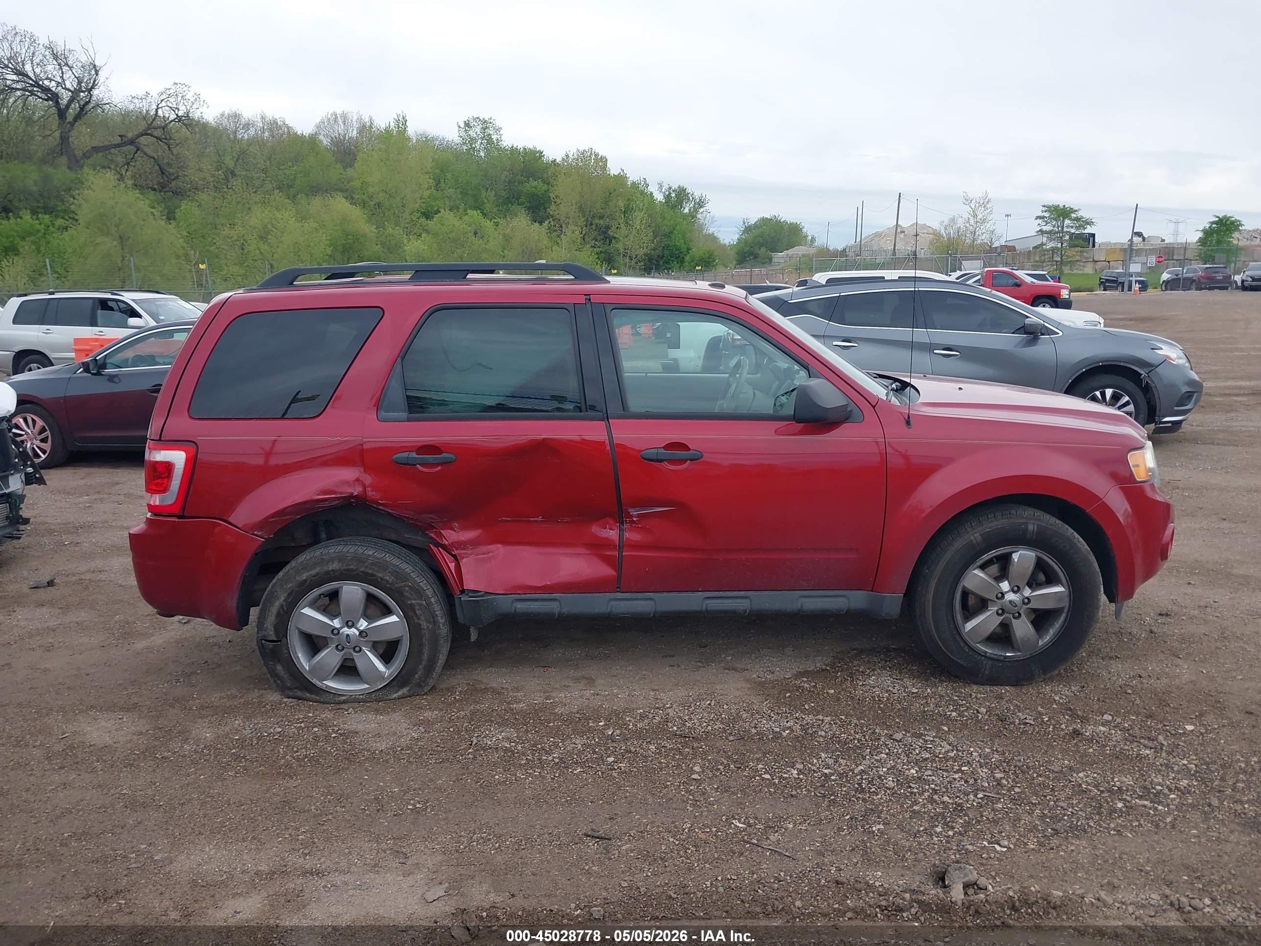 2011 Ford Escape Xlt Красный vin: 1FMCU9DG8BKB20676