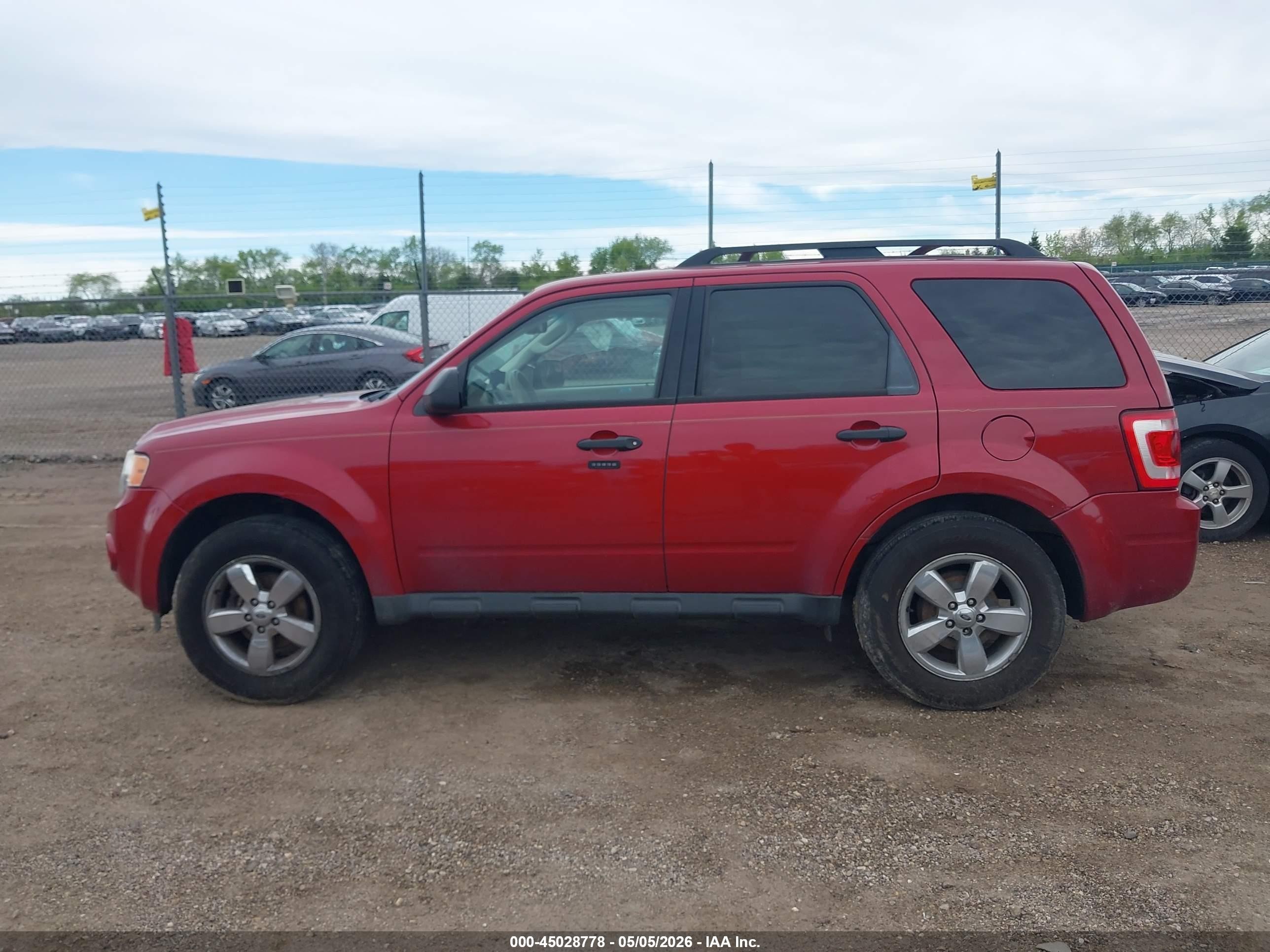 2011 Ford Escape Xlt Красный vin: 1FMCU9DG8BKB20676
