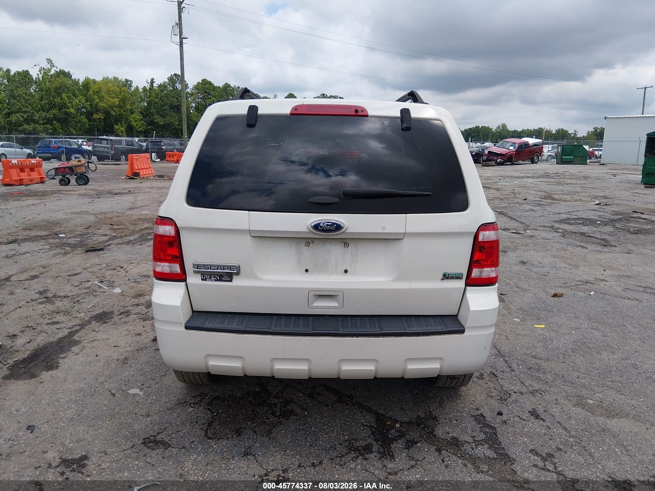 2011 Ford Escape Xlt White vin: 1FMCU9DG8BKB52236