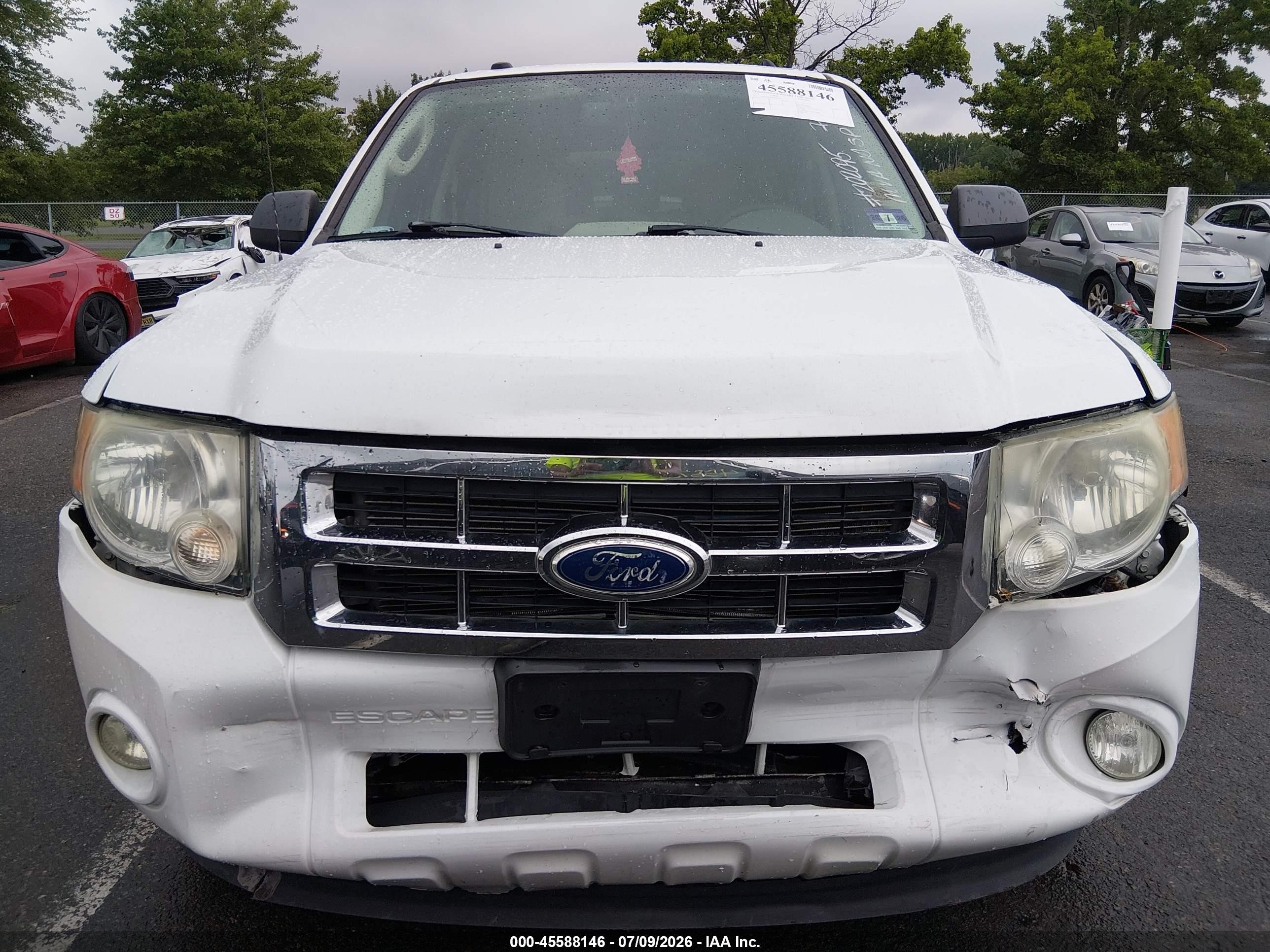 2011 Ford Escape Xlt White vin: 1FMCU9DG8BKB73975