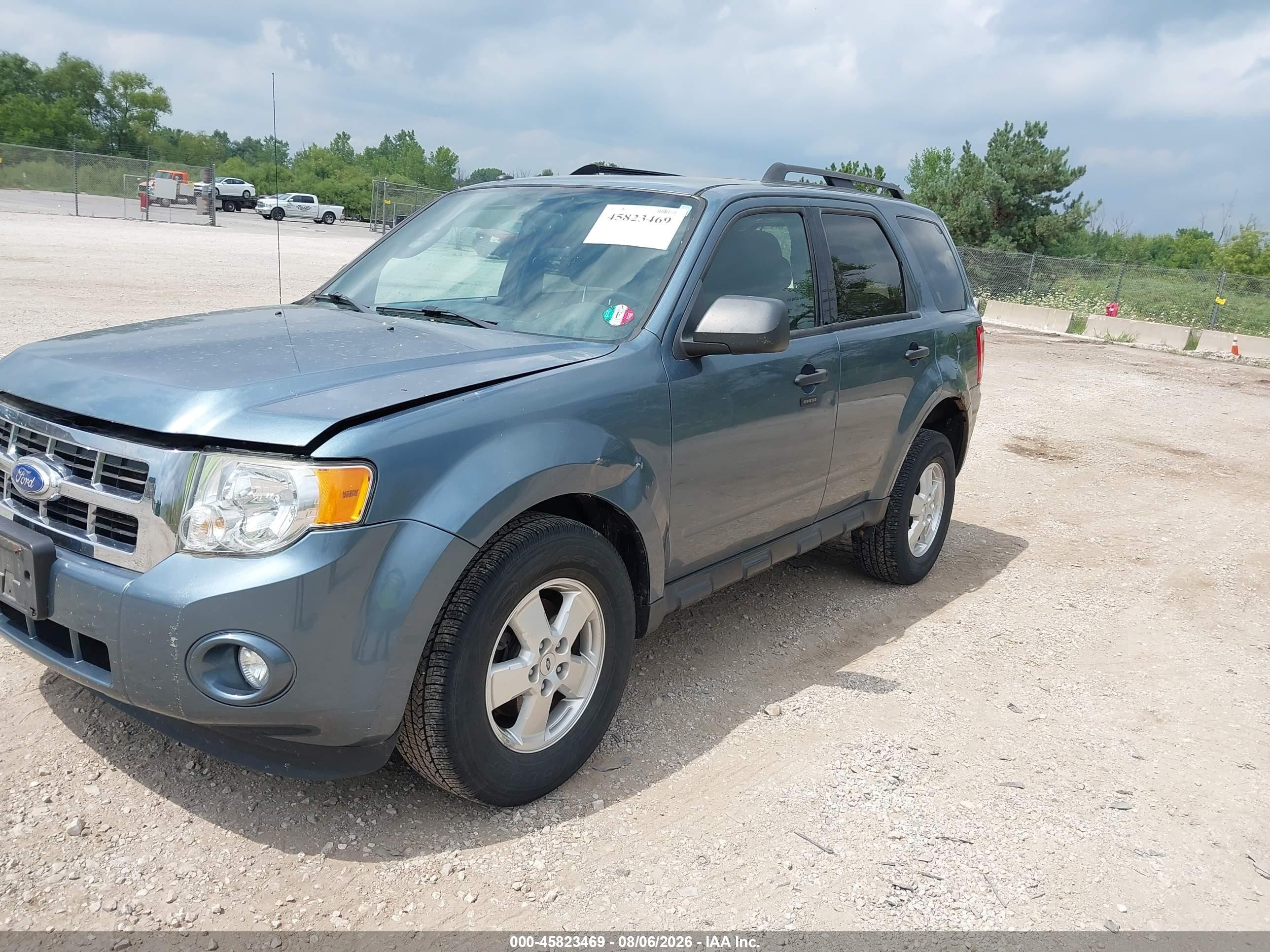 2011 Ford Escape Xlt Blue vin: 1FMCU9DG8BKC49033