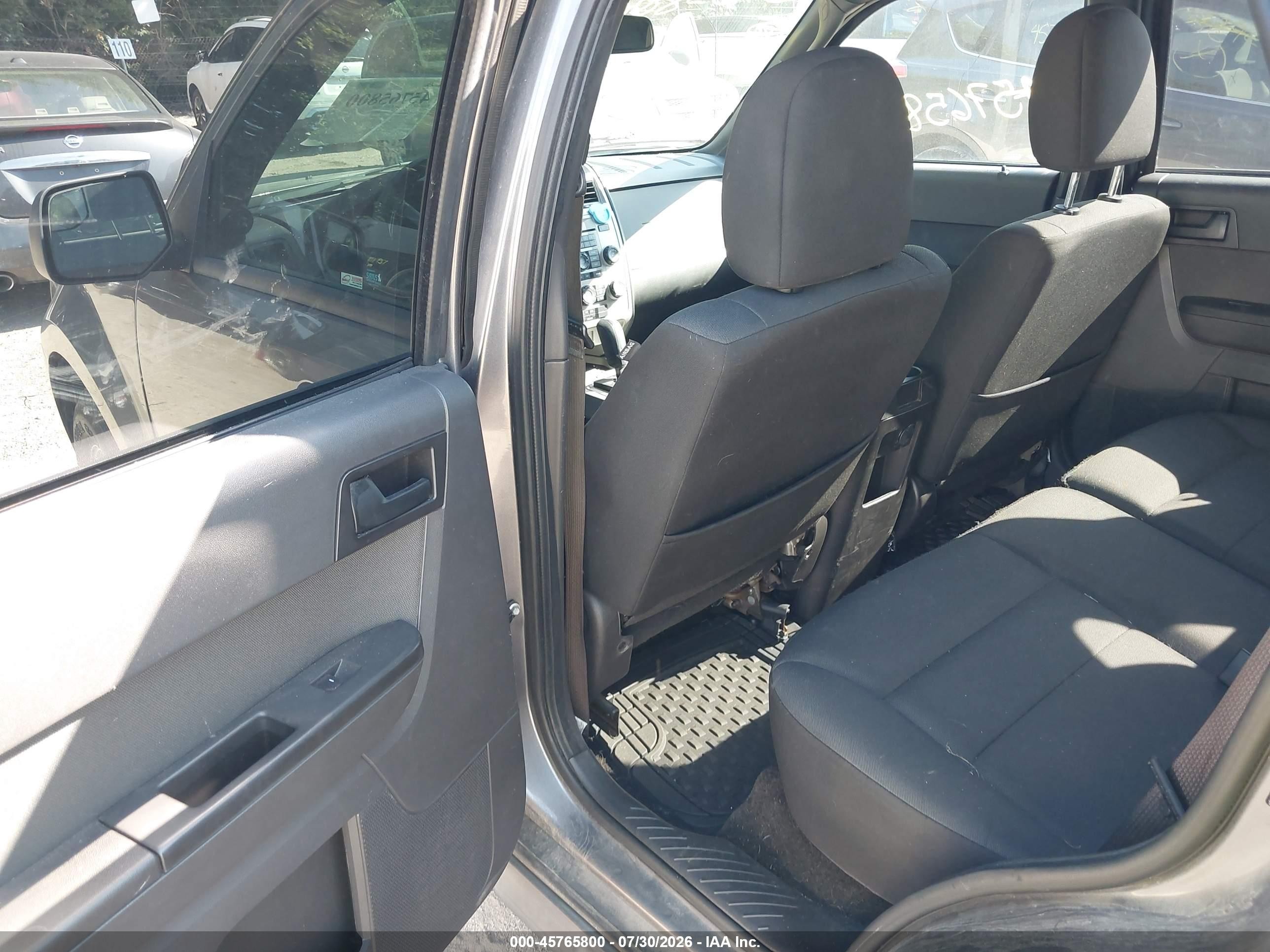 2012 Ford Escape Xlt Gray vin: 1FMCU9DG8CKA93464