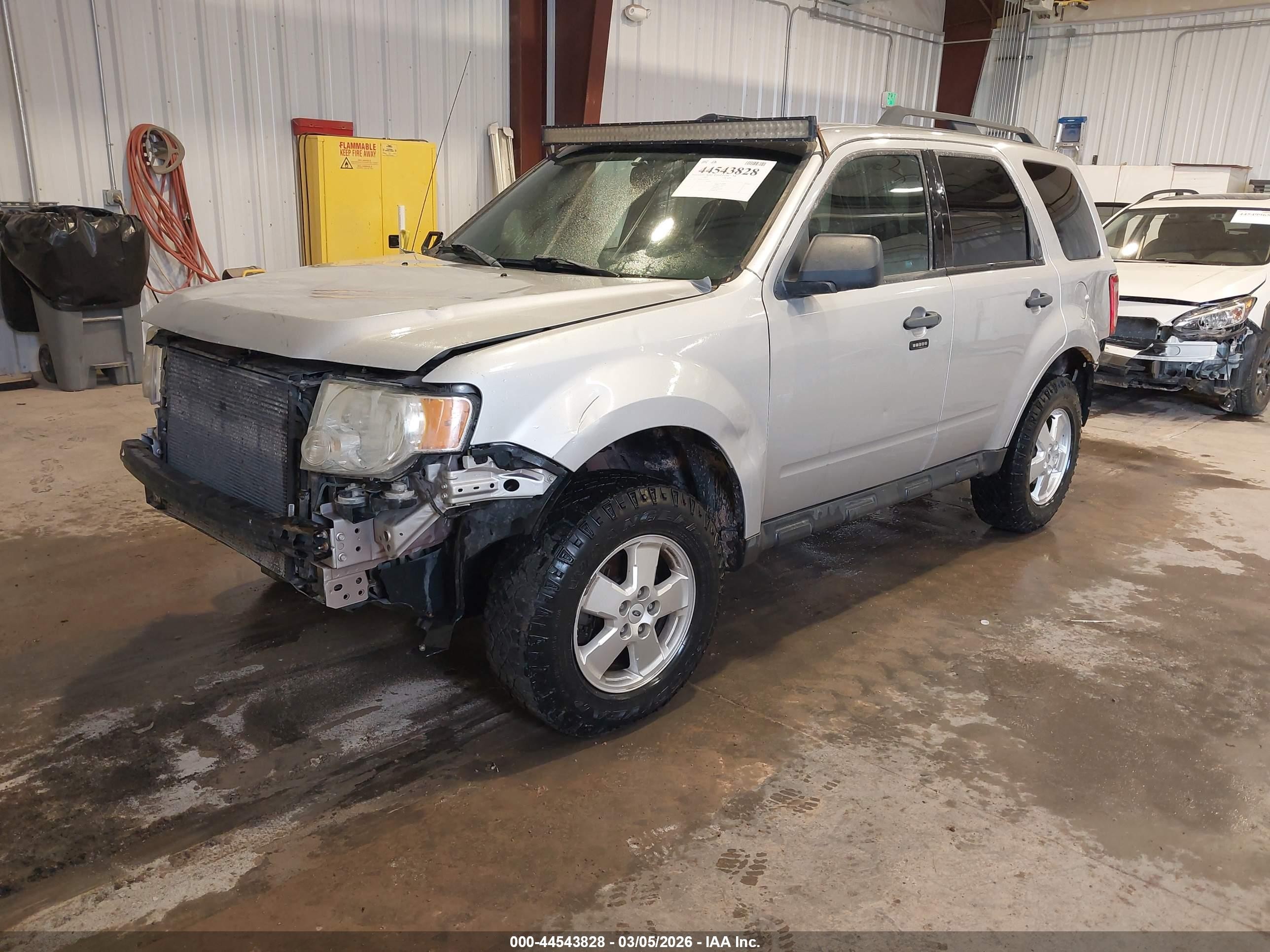 2012 Ford Escape Xlt Серебряный vin: 1FMCU9DG8CKB55882