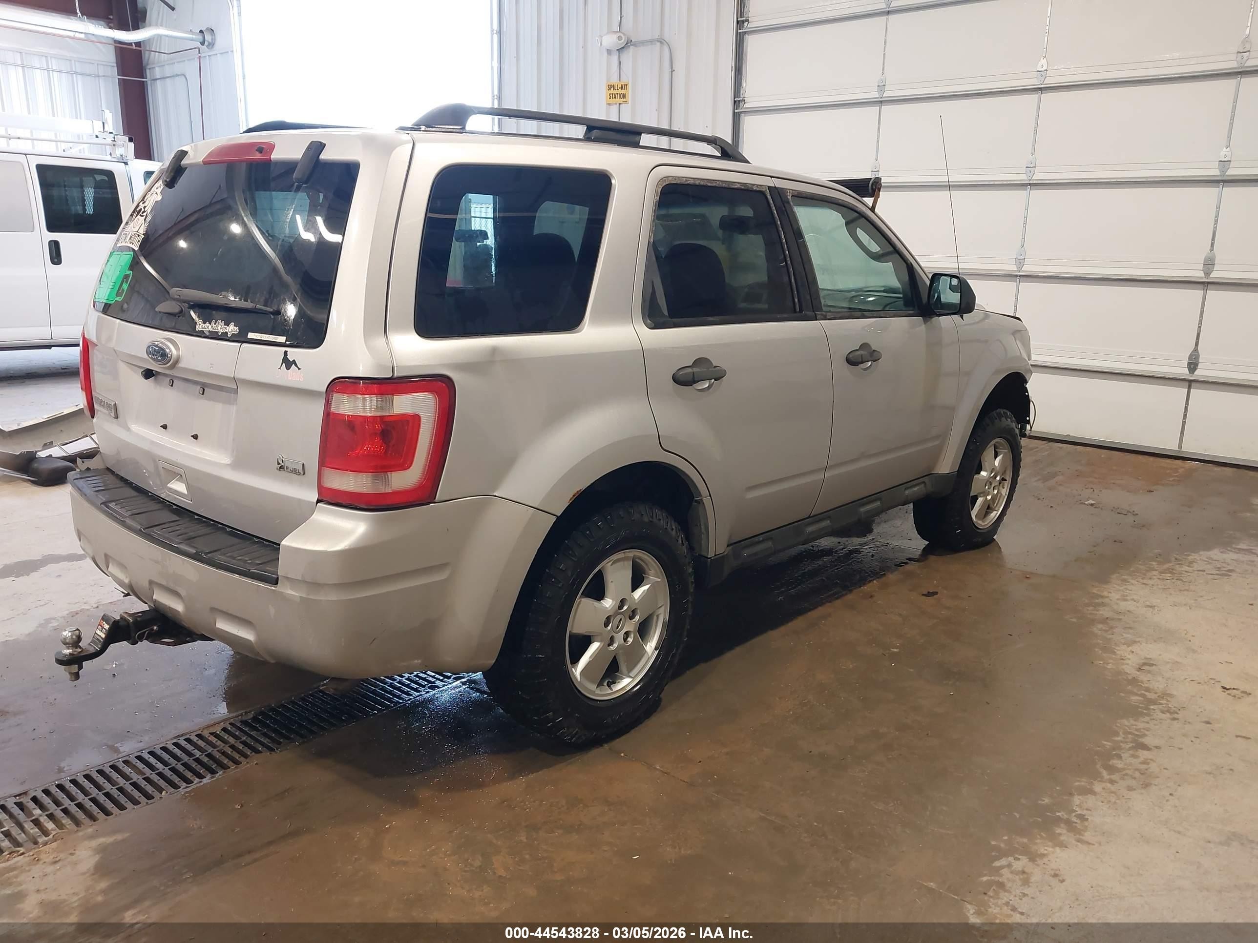 2012 Ford Escape Xlt Серебряный vin: 1FMCU9DG8CKB55882