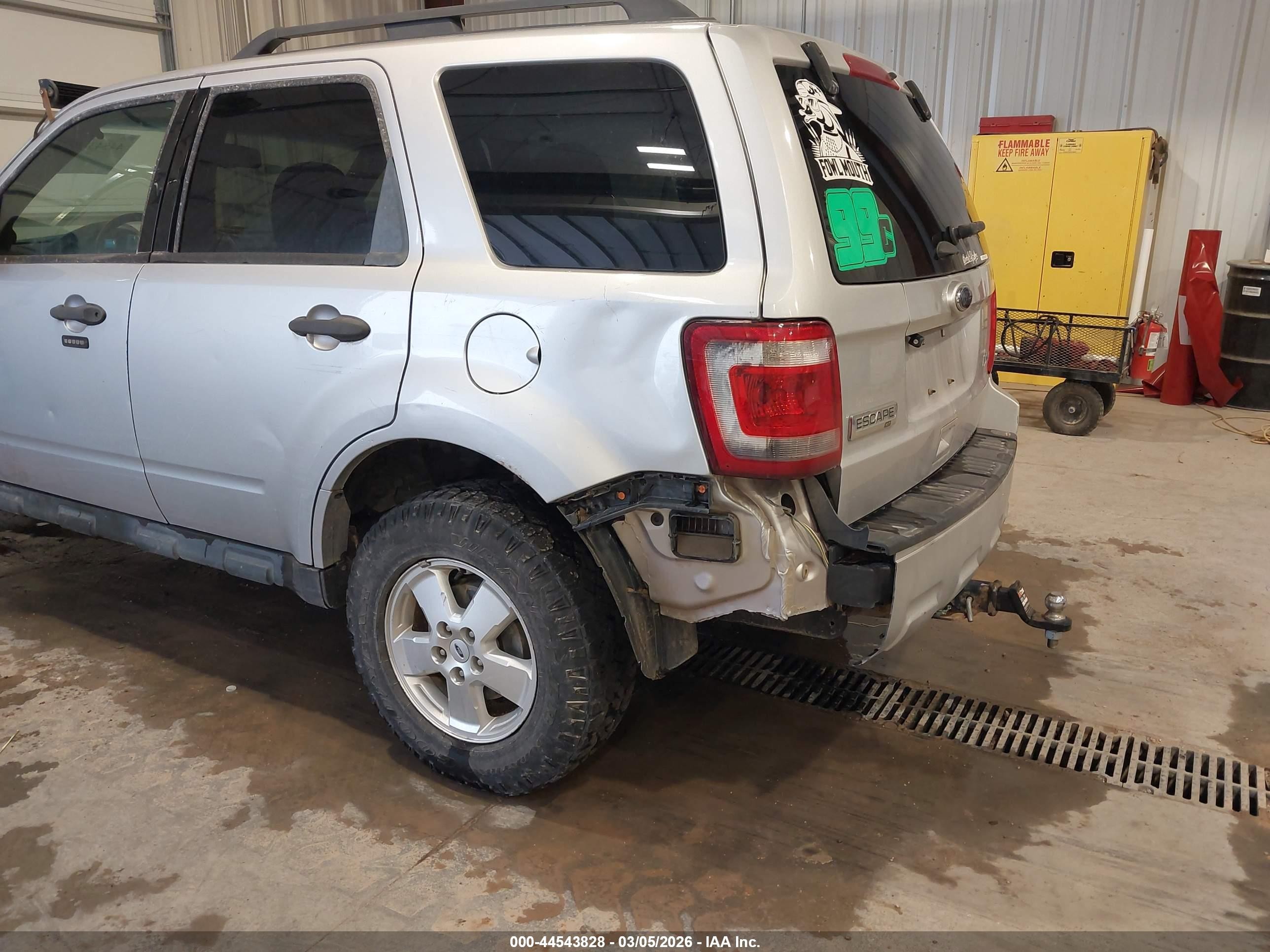 2012 Ford Escape Xlt Серебряный vin: 1FMCU9DG8CKB55882