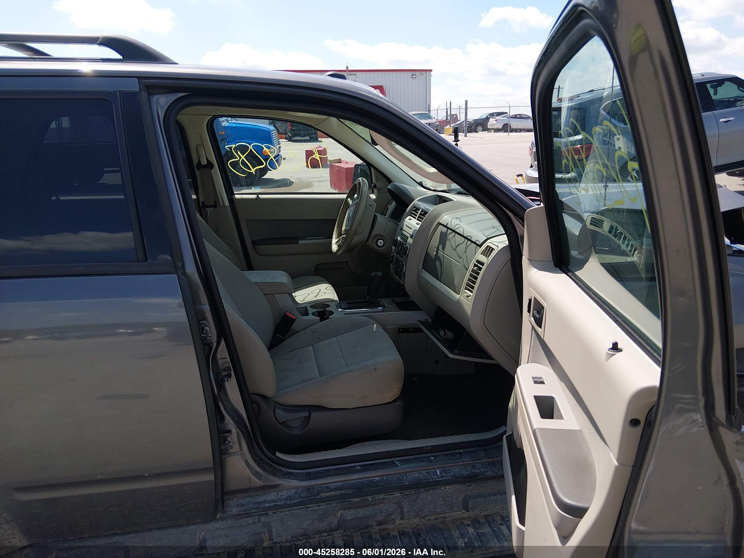 2012 Ford Escape Xlt Gray vin: 1FMCU9DG8CKC25736