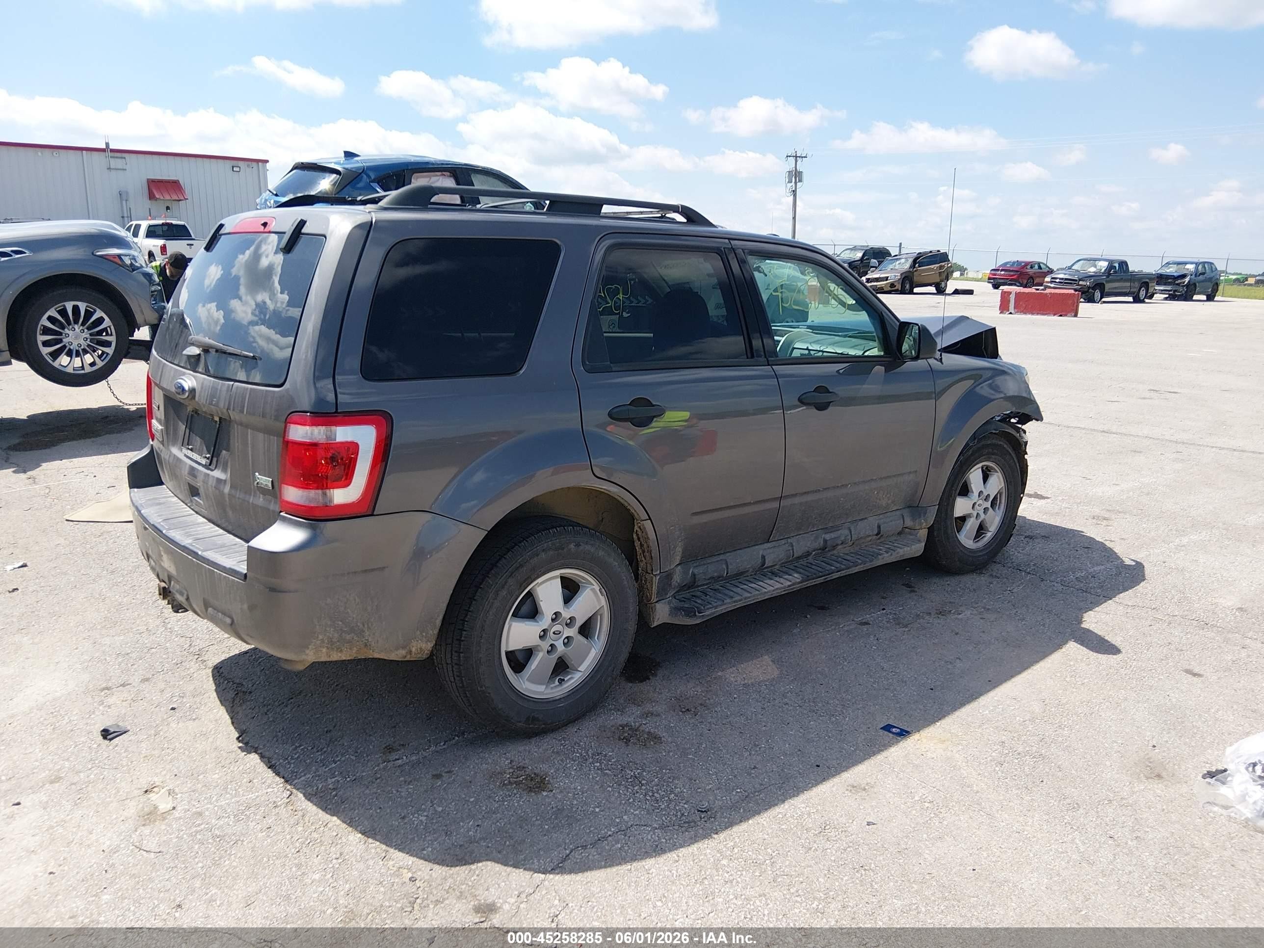 2012 Ford Escape Xlt Gray vin: 1FMCU9DG8CKC25736