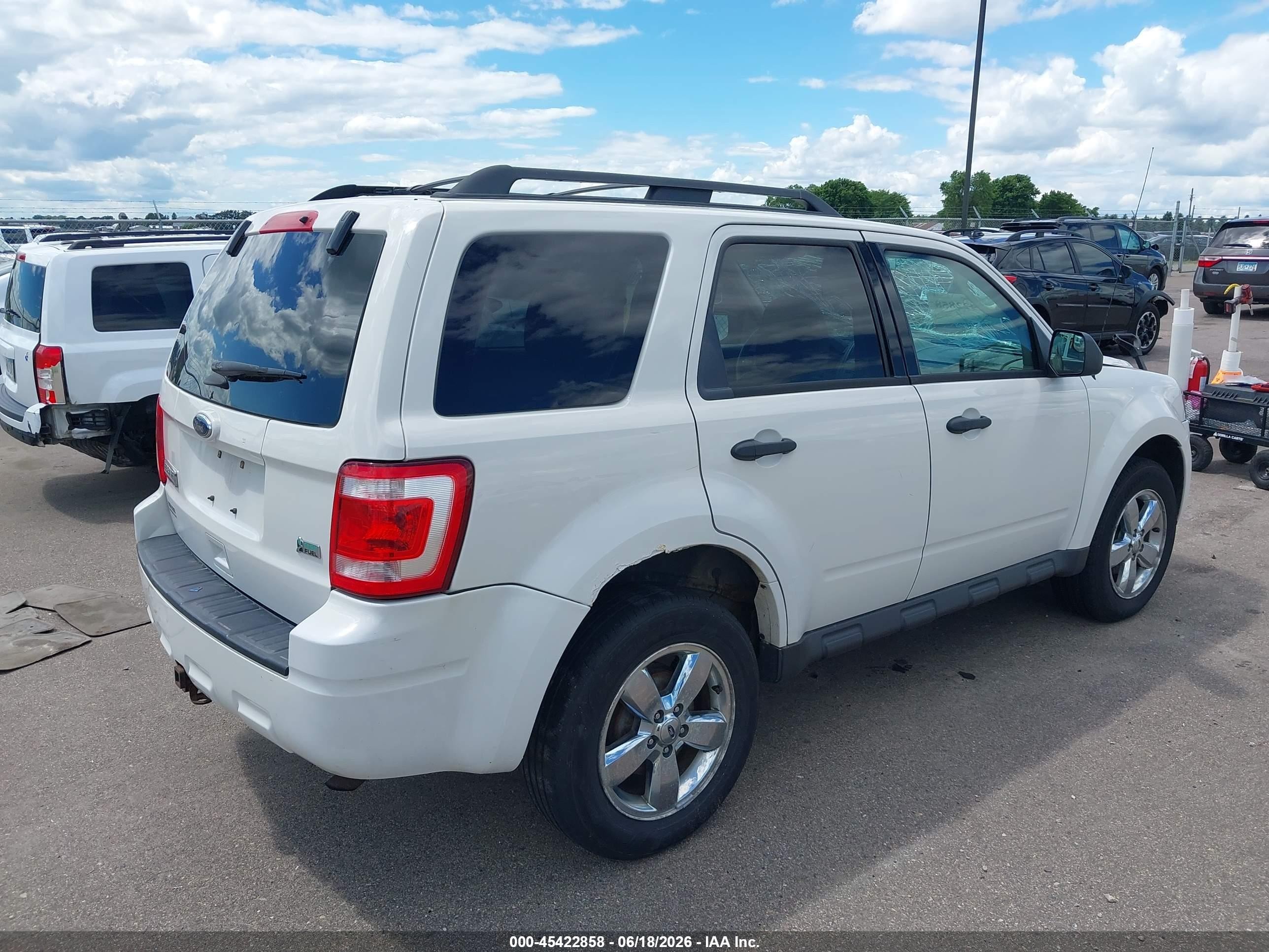 2012 Ford Escape Xlt White vin: 1FMCU9DG8CKC81174