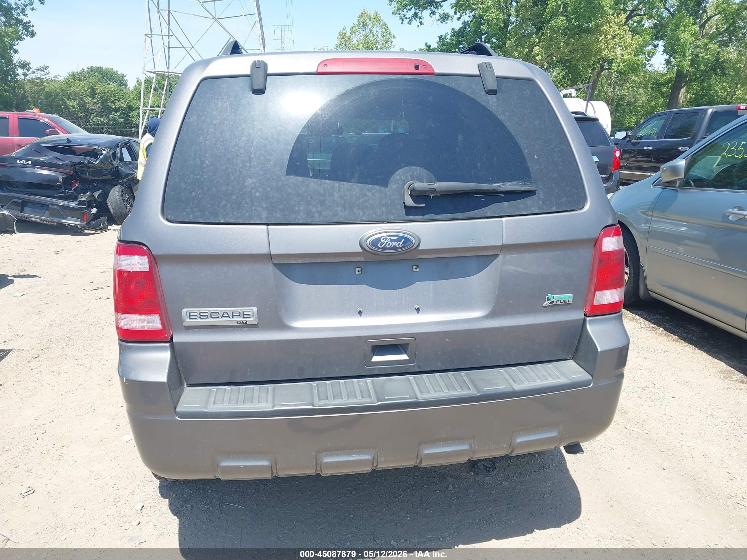 2010 Ford Escape Xlt Gray vin: 1FMCU9DG9AKB08051