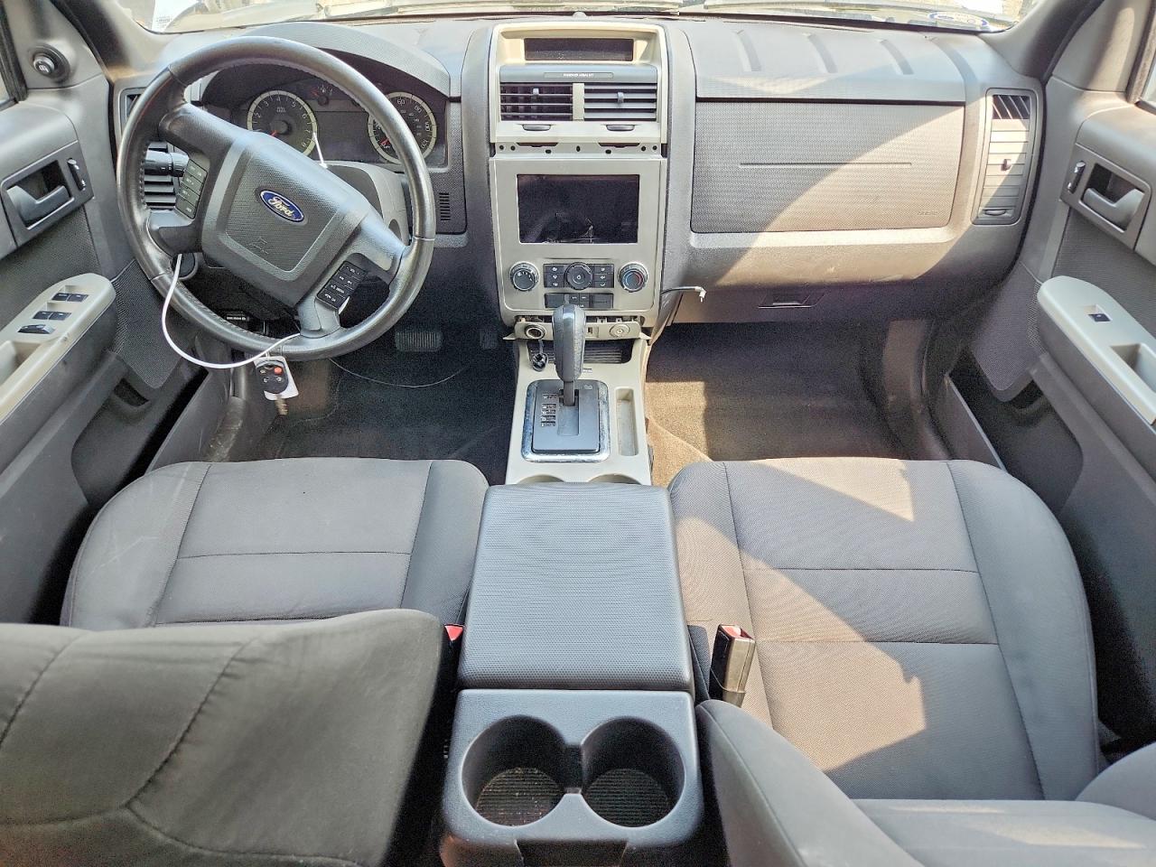 2010 Ford Escape Xlt Silver vin: 1FMCU9DG9AKB60912