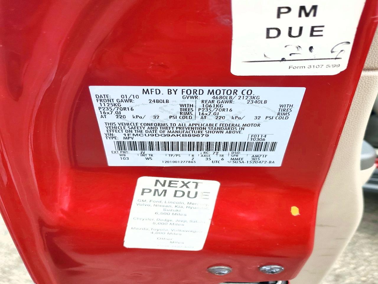 2010 Ford Escape Red vin: 1FMCU9DG9AKB89679