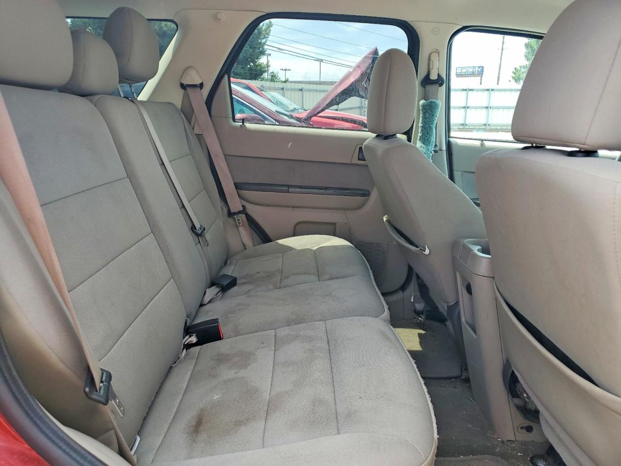 2010 Ford Escape Red vin: 1FMCU9DG9AKB89679