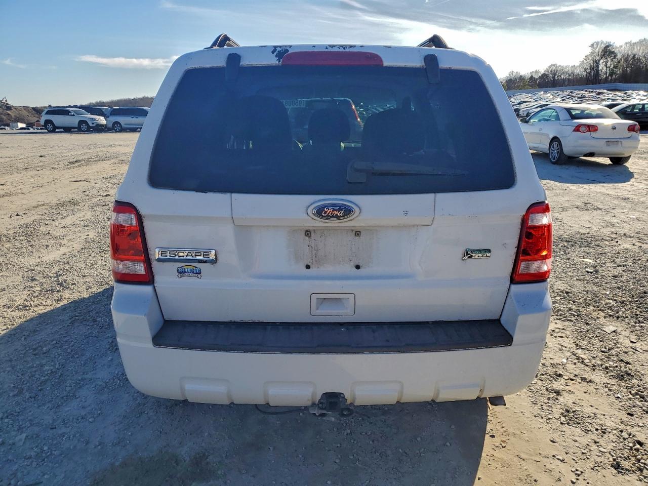 2010 Ford Escape Xlt White vin: 1FMCU9DG9AKC27783