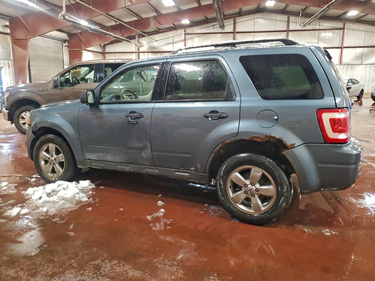 2010 Ford Escape Xlt Blue vin: 1FMCU9DG9AKC31283
