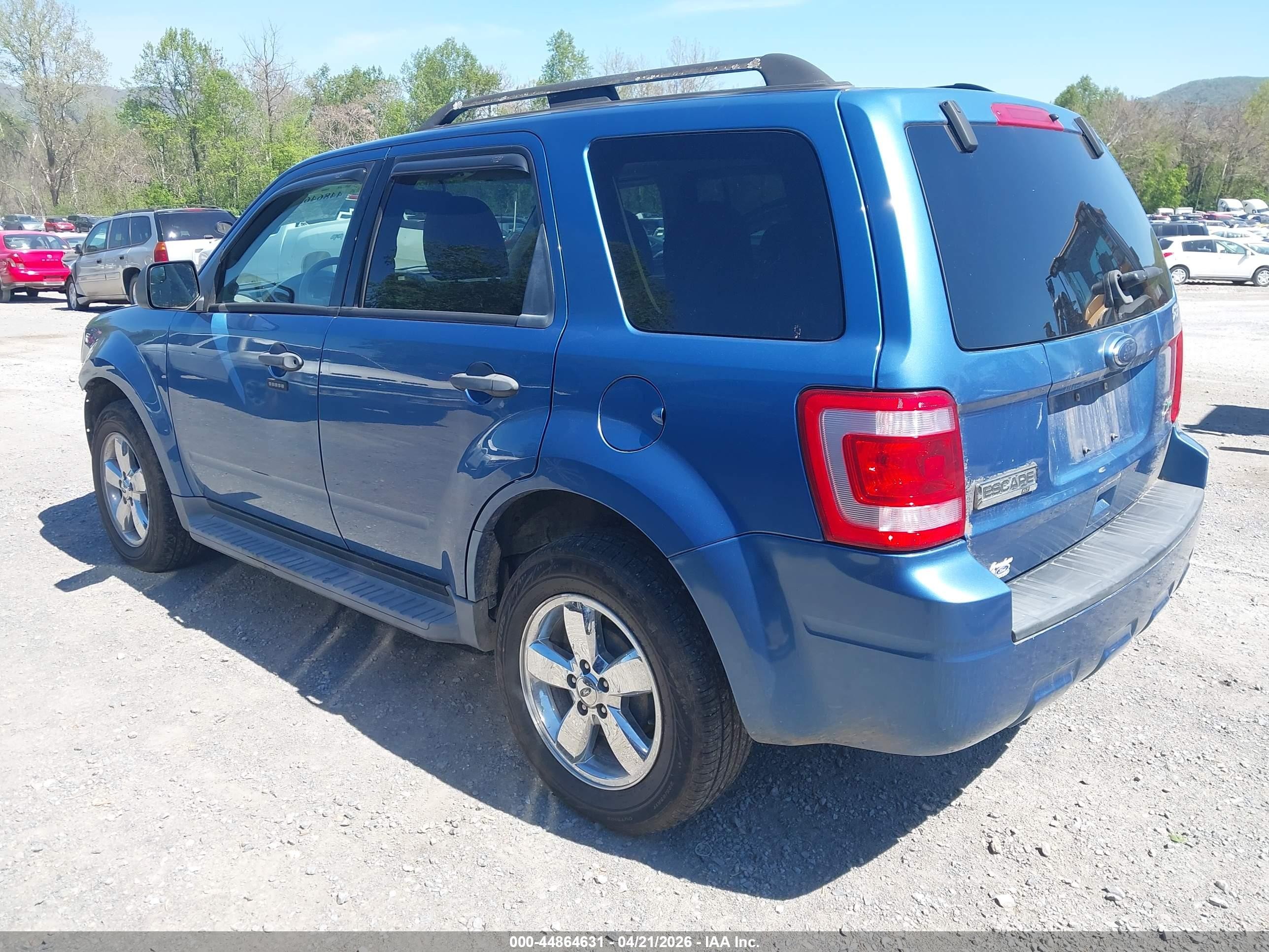 2010 Ford Escape Xlt Blue vin: 1FMCU9DG9AKC44874