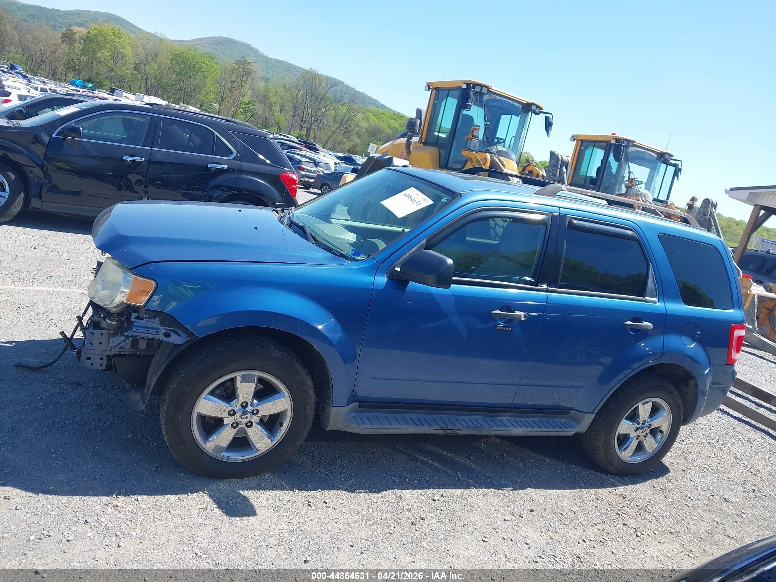 2010 Ford Escape Xlt Blue vin: 1FMCU9DG9AKC44874