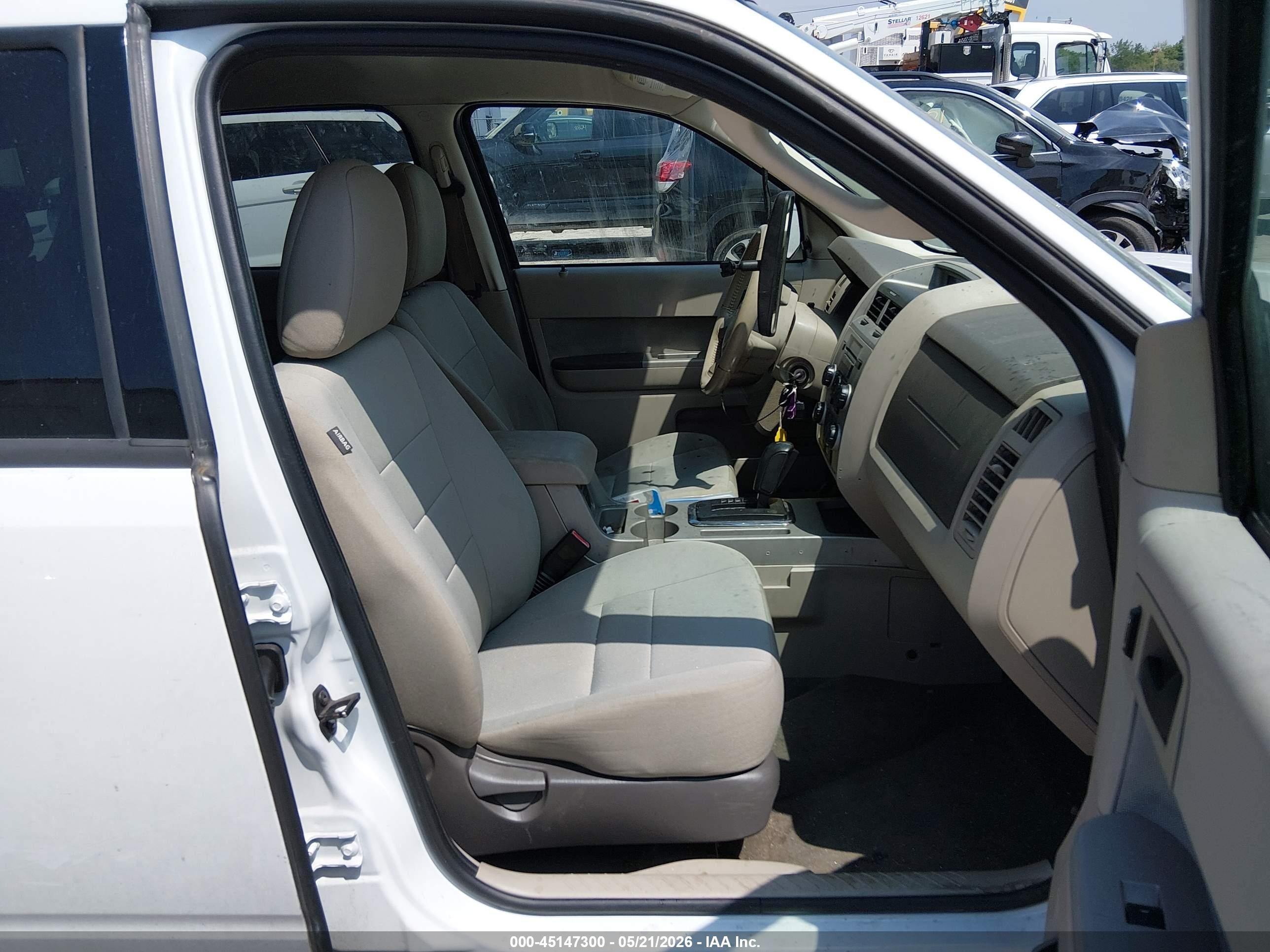 2010 Ford Escape Xlt Белый vin: 1FMCU9DG9AKC79320