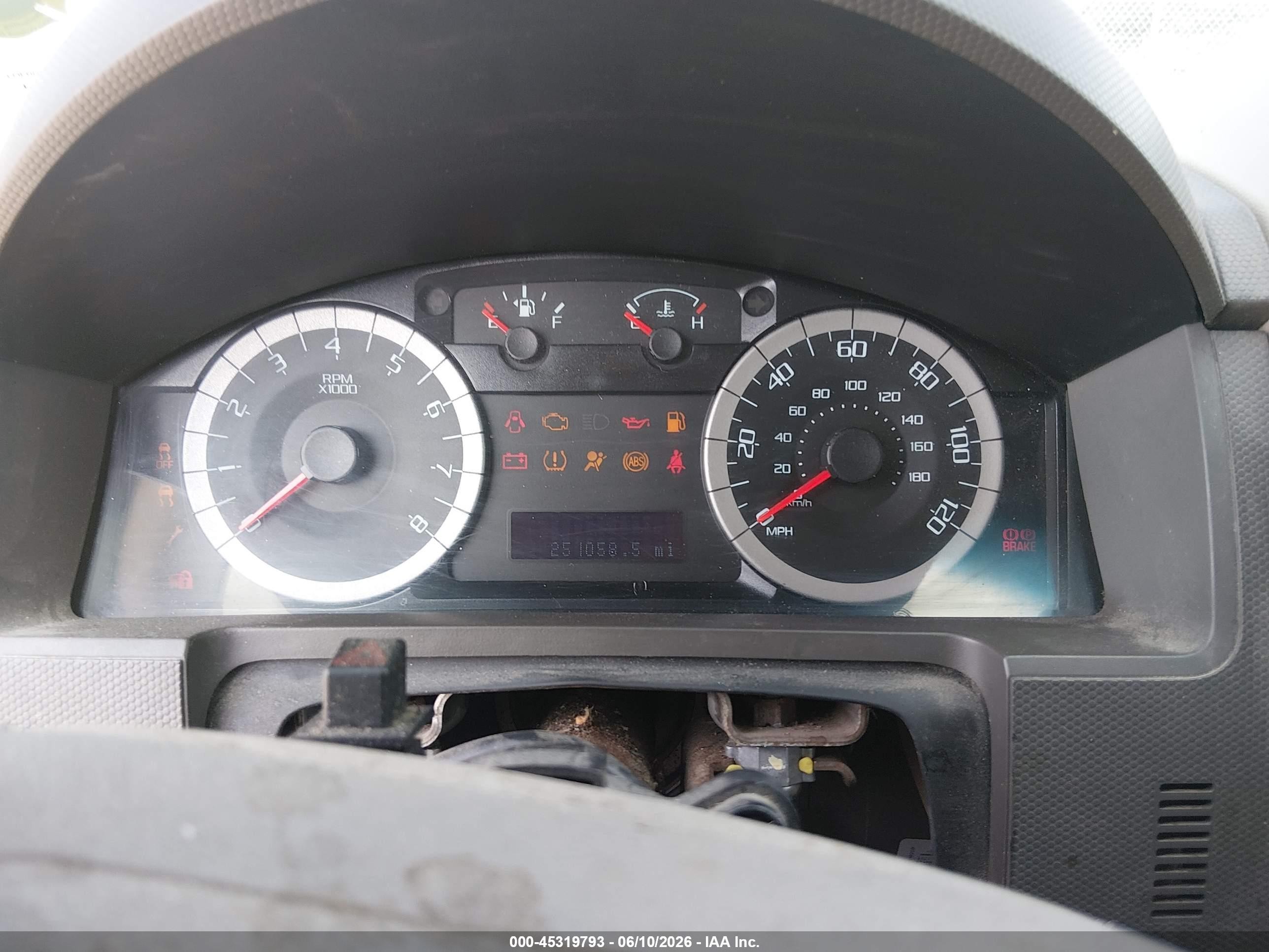 2011 Ford Escape Xlt Серебряный vin: 1FMCU9DG9BKB02753