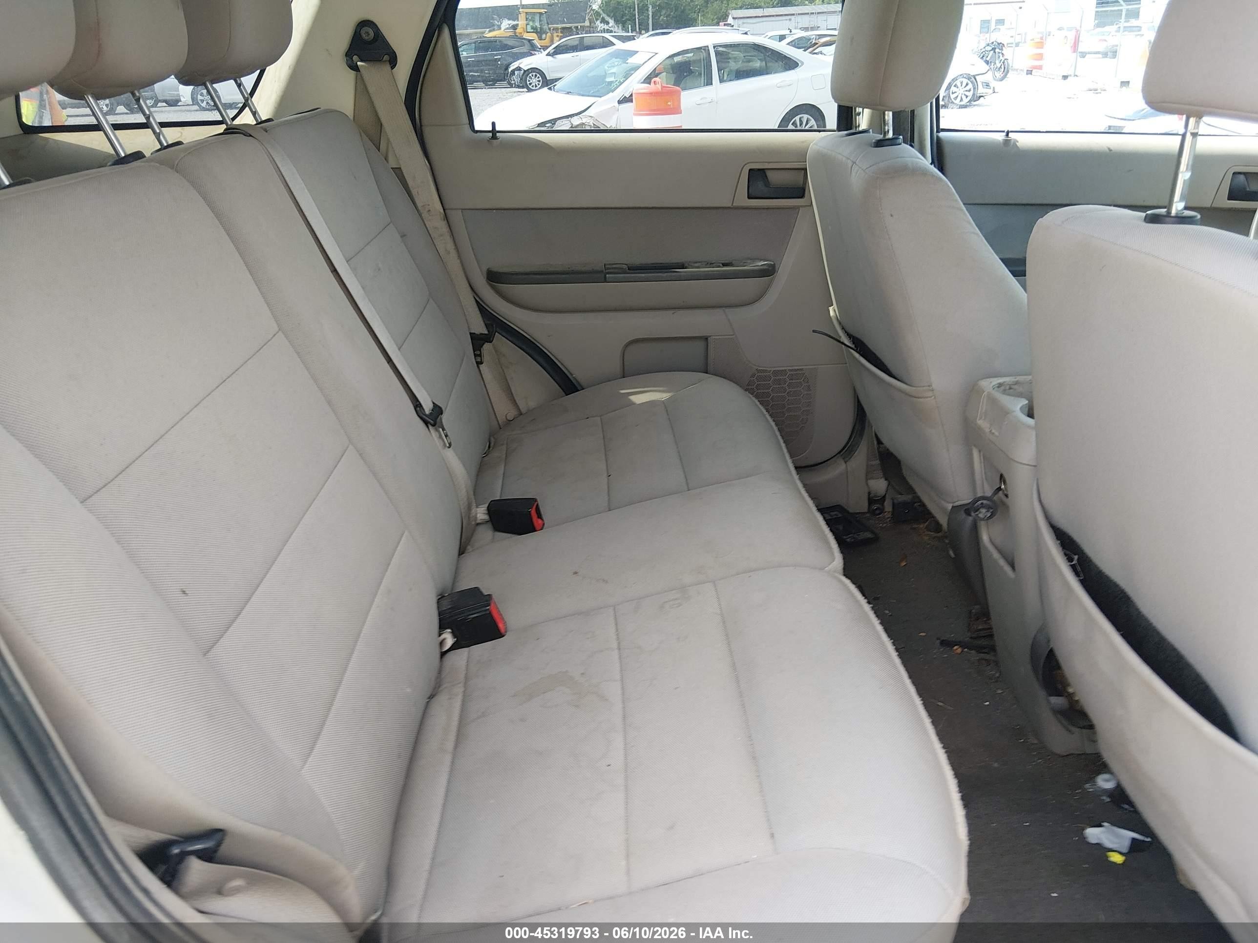 2011 Ford Escape Xlt Серебряный vin: 1FMCU9DG9BKB02753