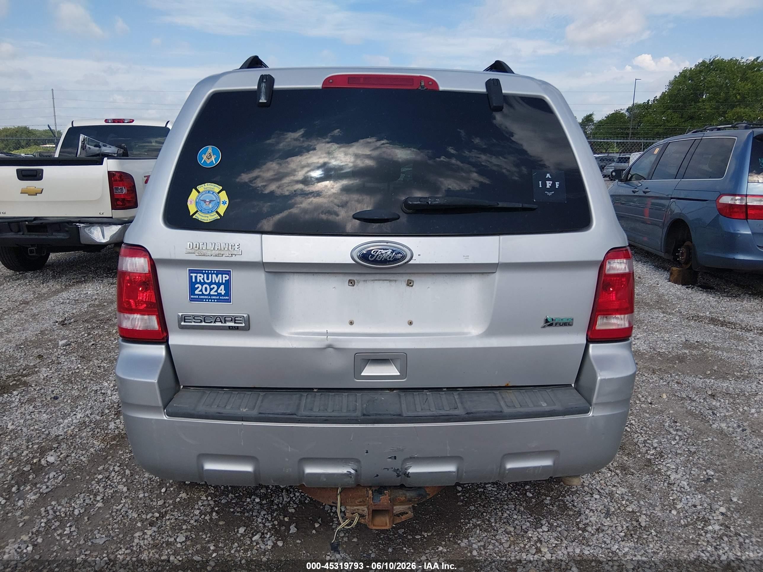 2011 Ford Escape Xlt Серебряный vin: 1FMCU9DG9BKB02753