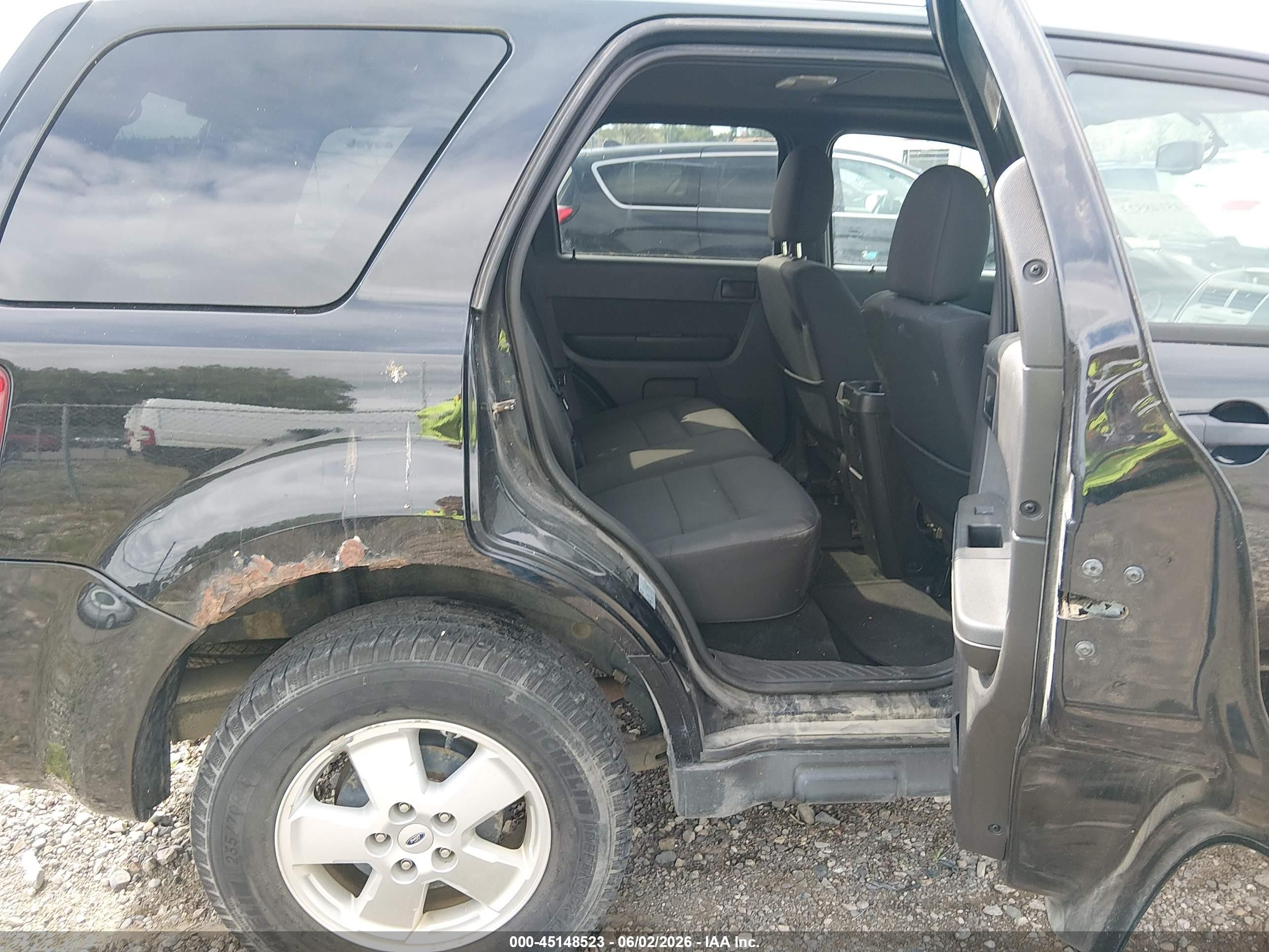 2011 Ford Escape Xlt Black vin: 1FMCU9DG9BKB44579