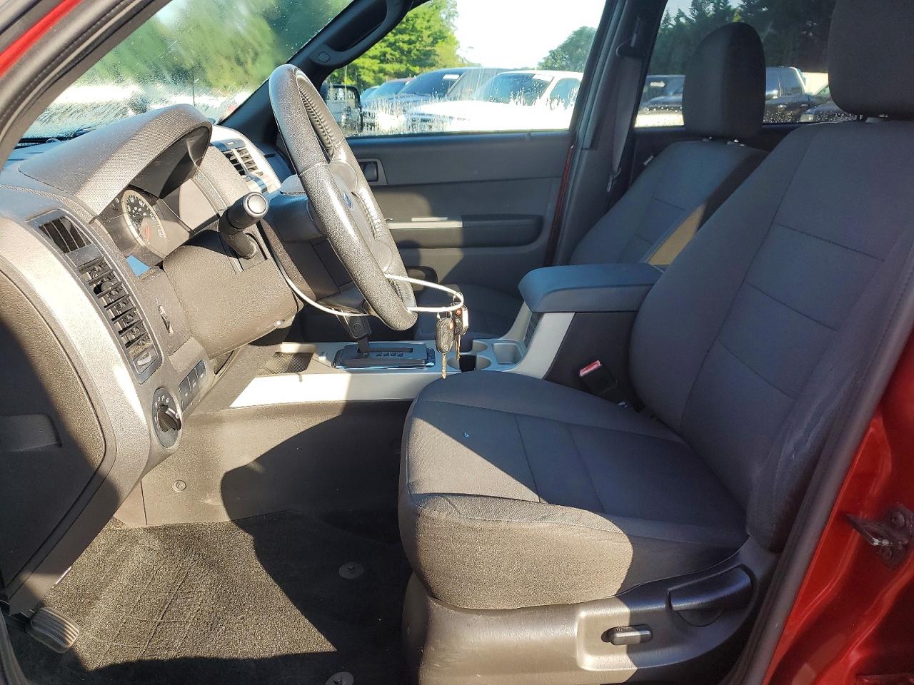 2012 Ford Escape Xlt Red vin: 1FMCU9DG9CKA81811