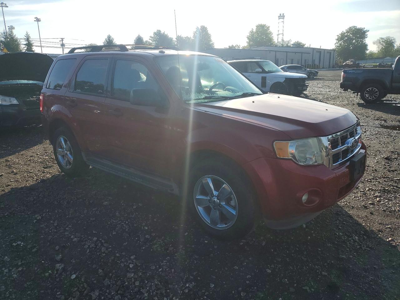 2012 Ford Escape Xlt Red vin: 1FMCU9DG9CKA81811