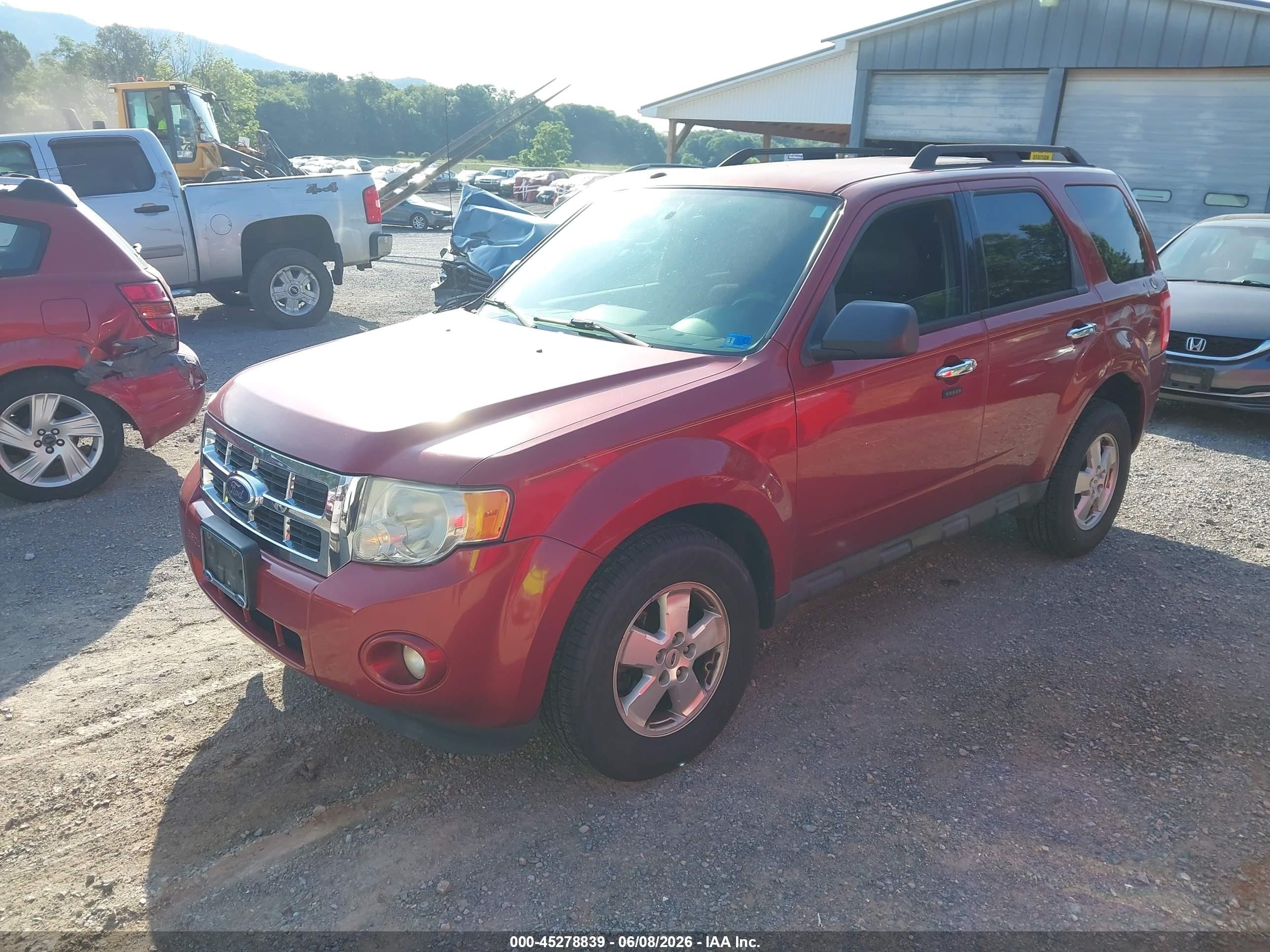 2012 Ford Escape Xlt Red vin: 1FMCU9DG9CKB57060