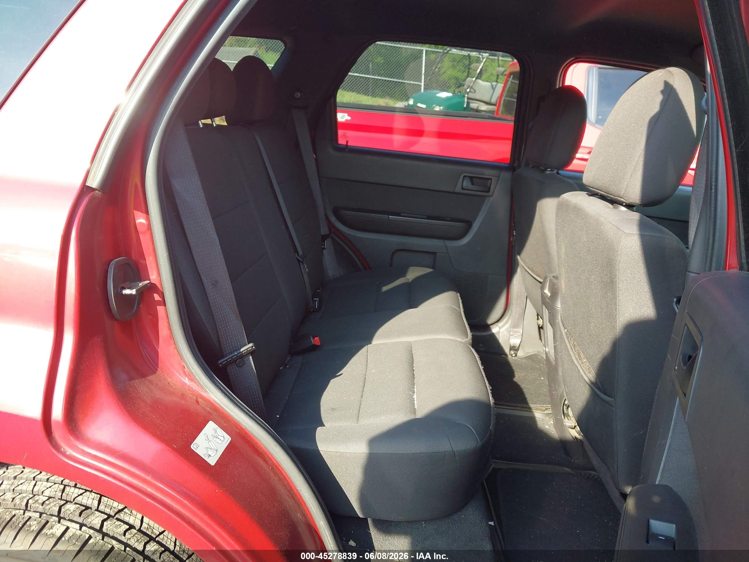 2012 Ford Escape Xlt Red vin: 1FMCU9DG9CKB57060