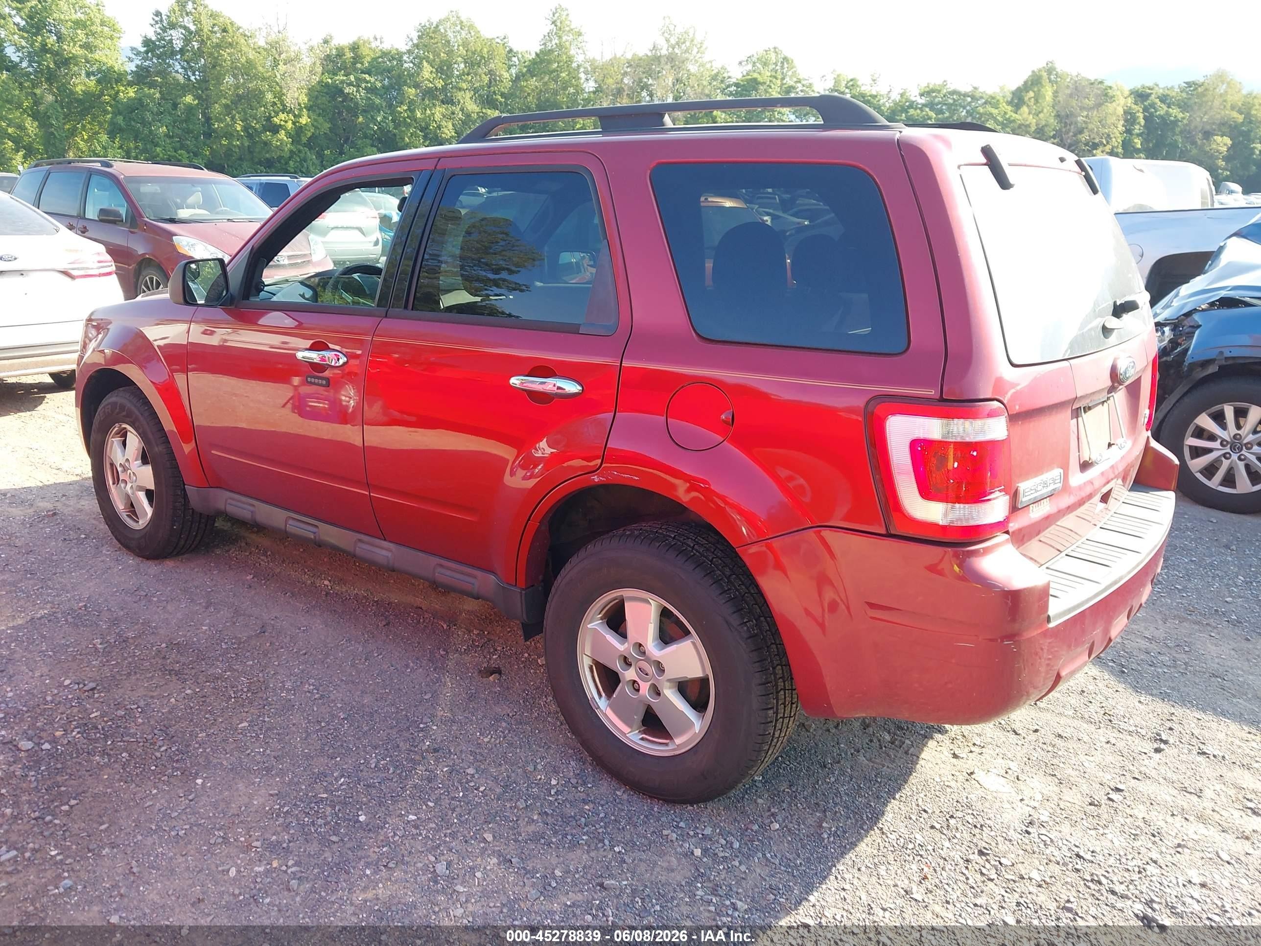 2012 Ford Escape Xlt Red vin: 1FMCU9DG9CKB57060