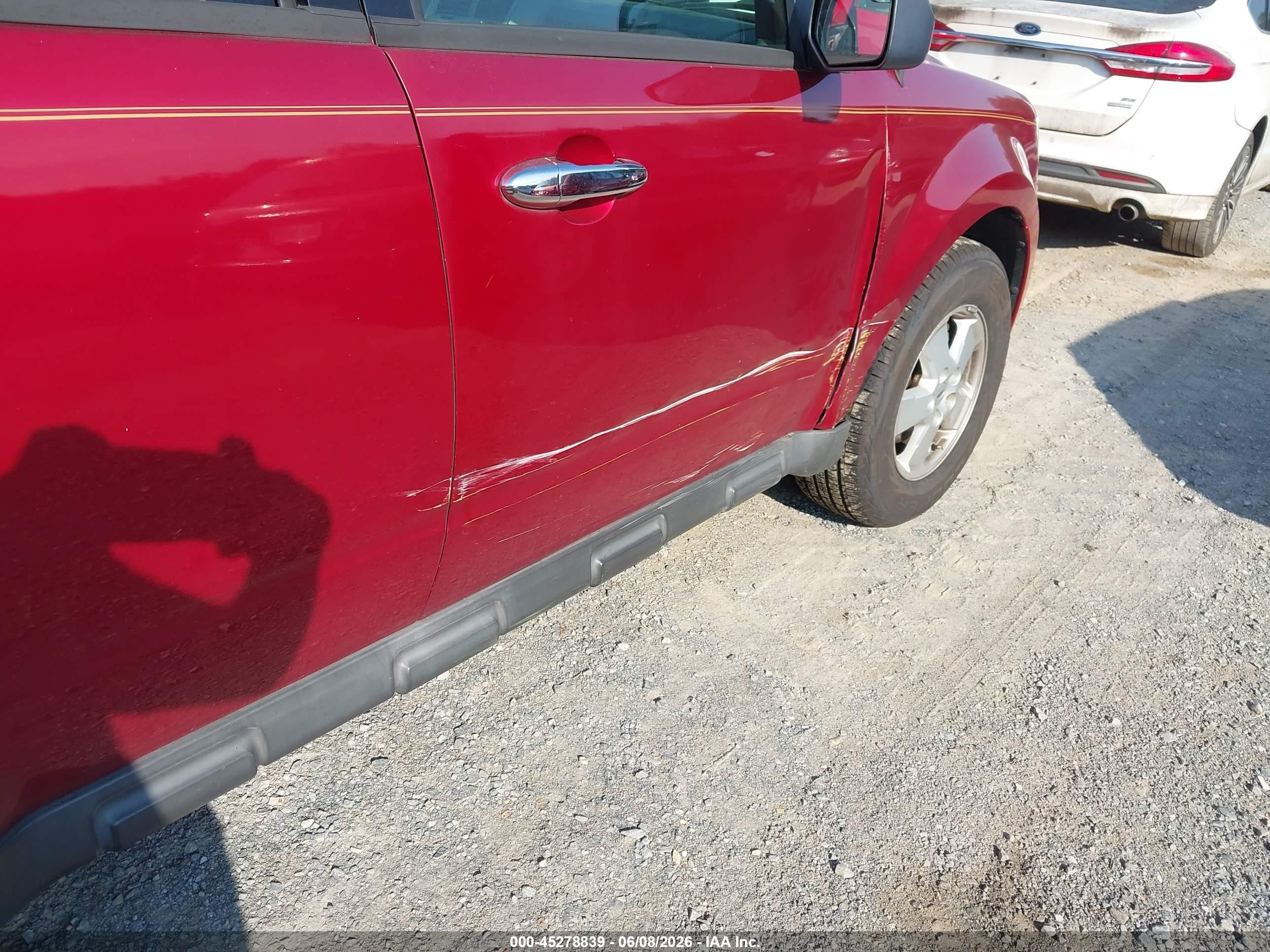 2012 Ford Escape Xlt Red vin: 1FMCU9DG9CKB57060