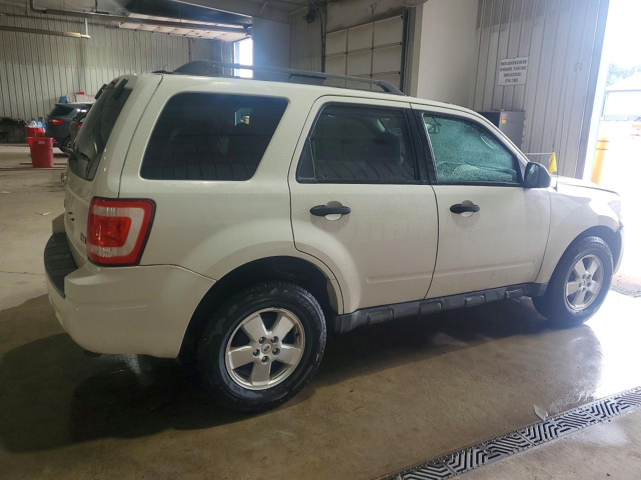 2012 Ford Escape Xlt White vin: 1FMCU9DG9CKB68964