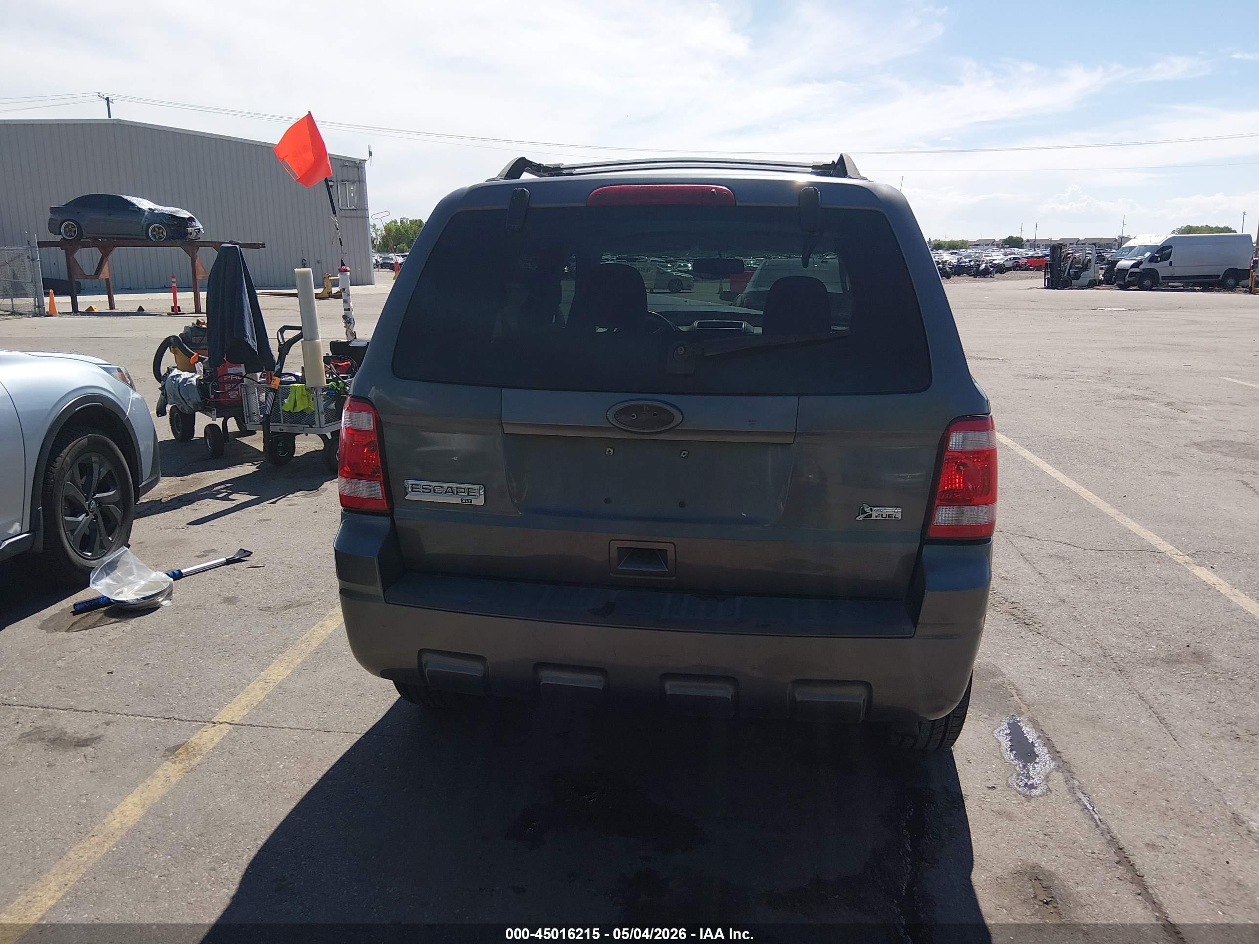 2010 Ford Escape Xlt Silver vin: 1FMCU9DGXAKB77010