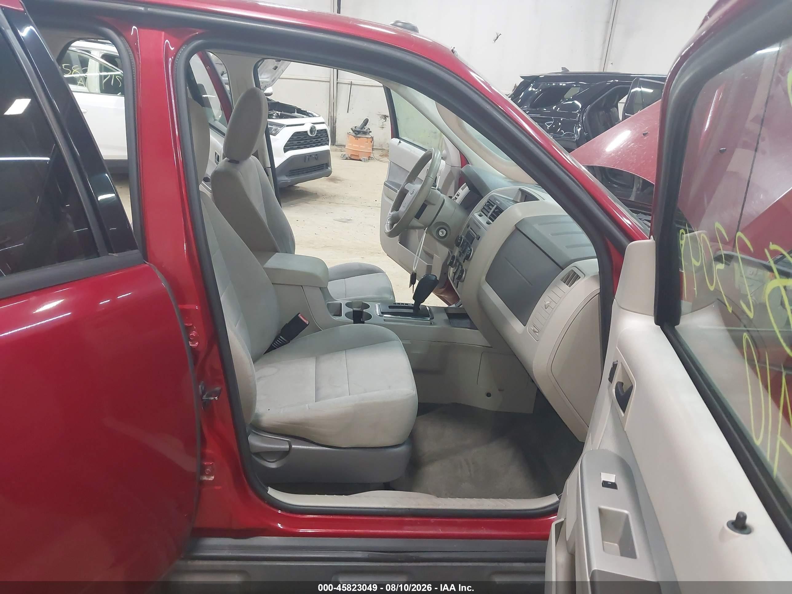 2010 Ford Escape Xlt Red vin: 1FMCU9DGXAKD02149