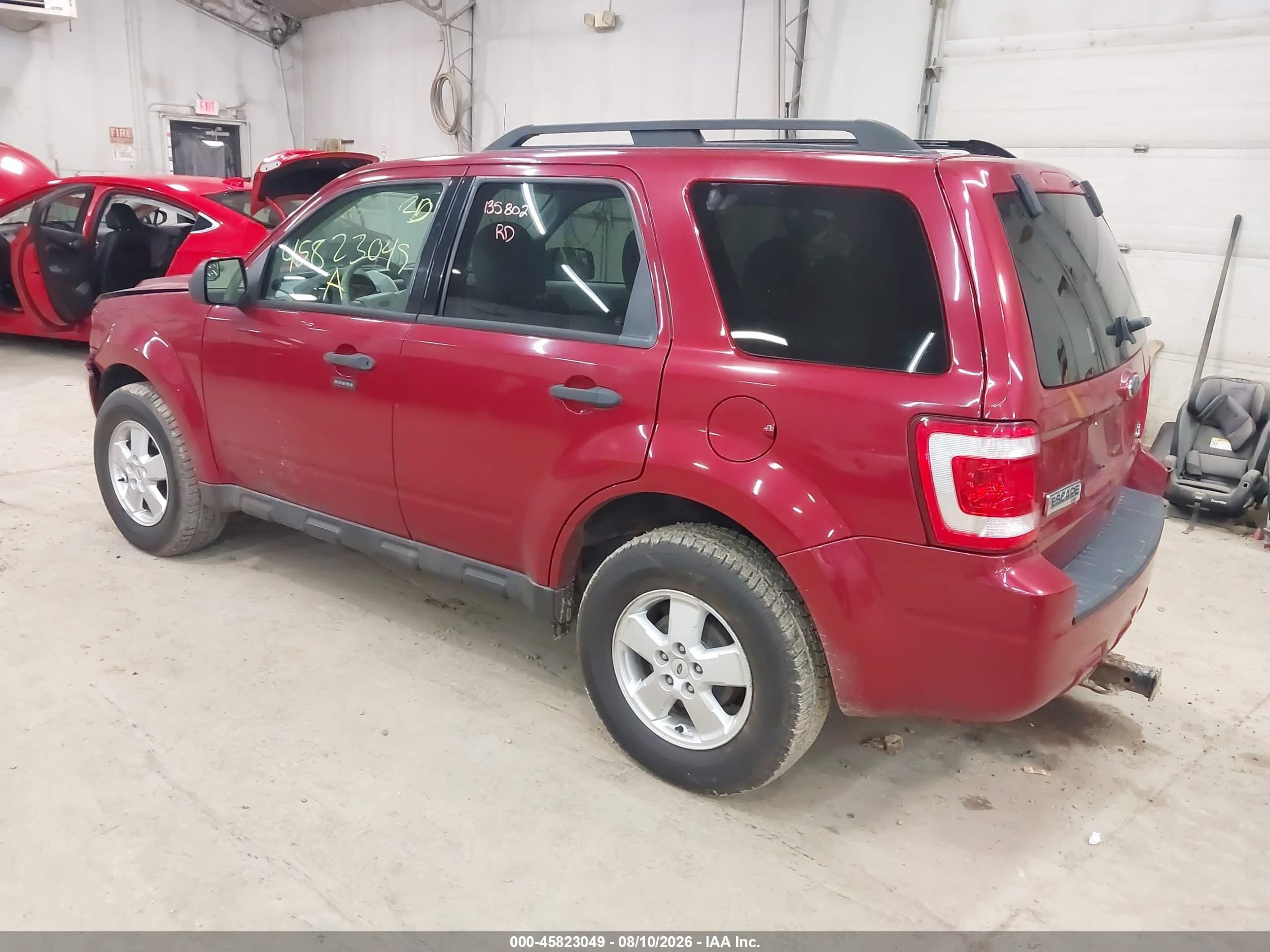 2010 Ford Escape Xlt Red vin: 1FMCU9DGXAKD02149