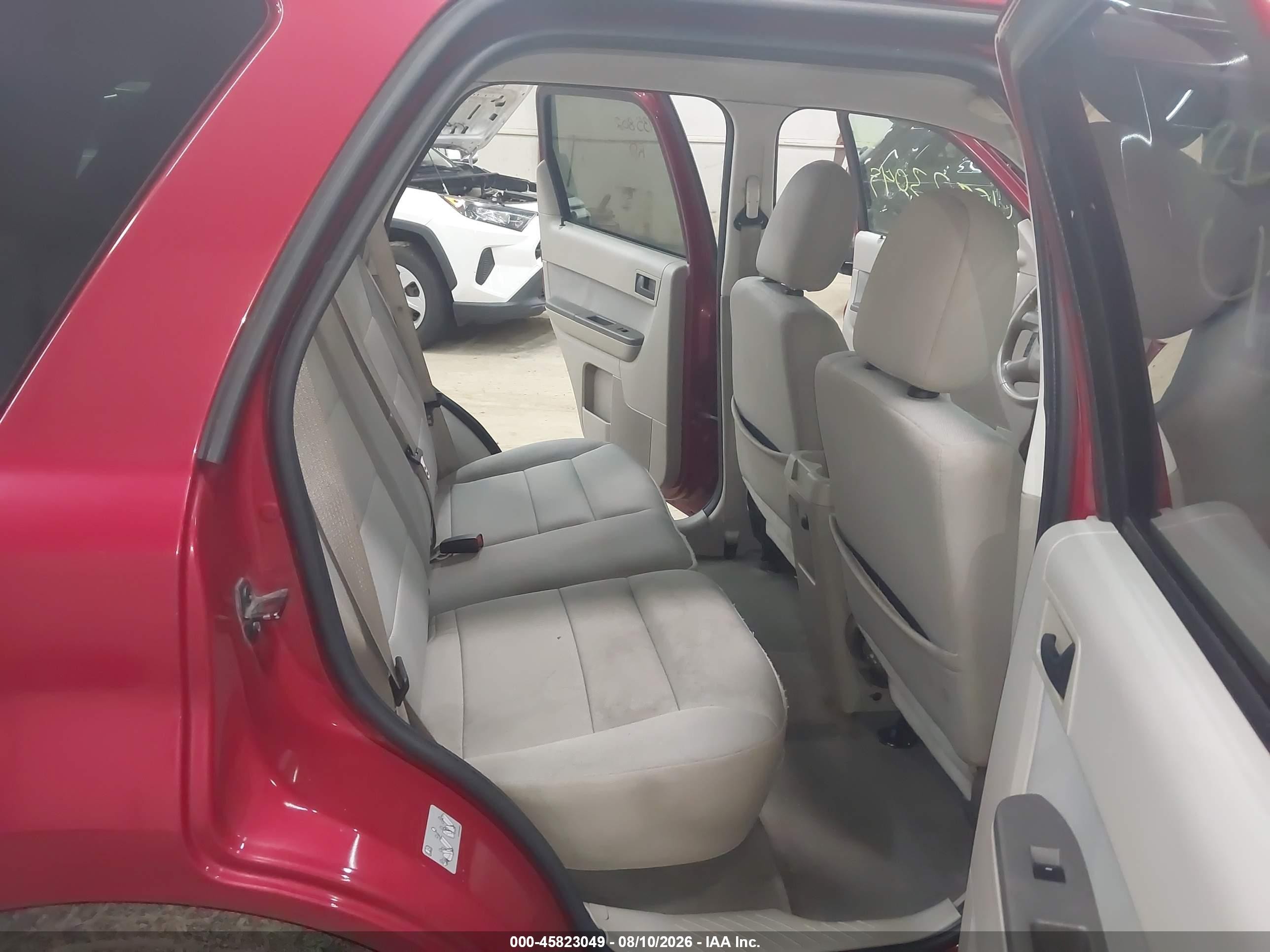 2010 Ford Escape Xlt Red vin: 1FMCU9DGXAKD02149