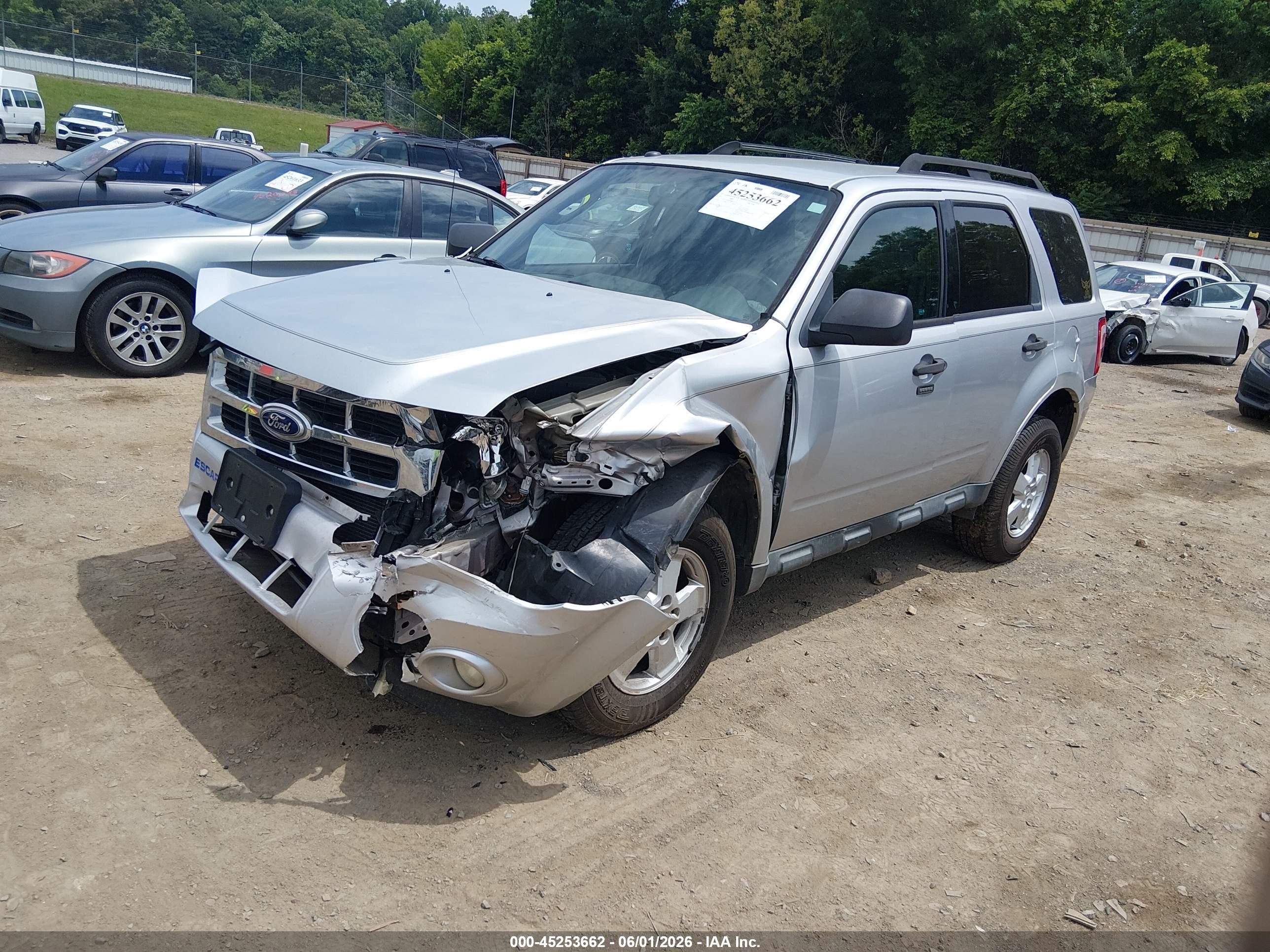 2010 Ford Escape Xlt Silver vin: 1FMCU9DGXAKD04855
