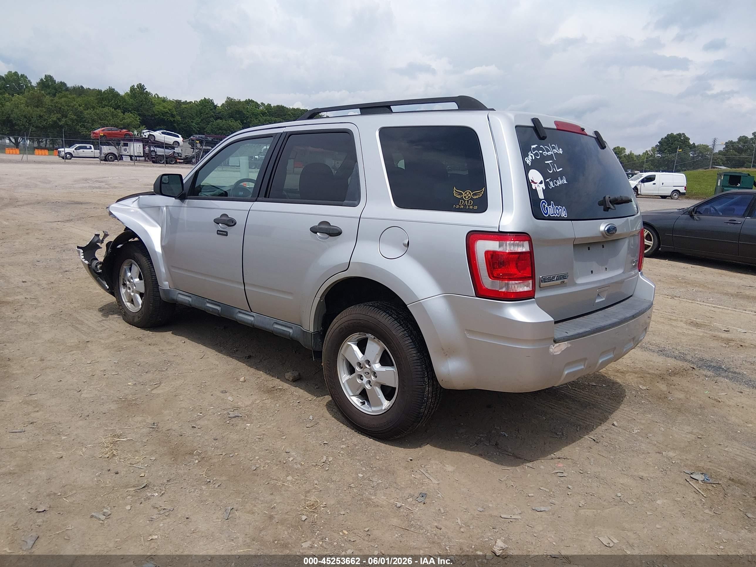 2010 Ford Escape Xlt Silver vin: 1FMCU9DGXAKD04855