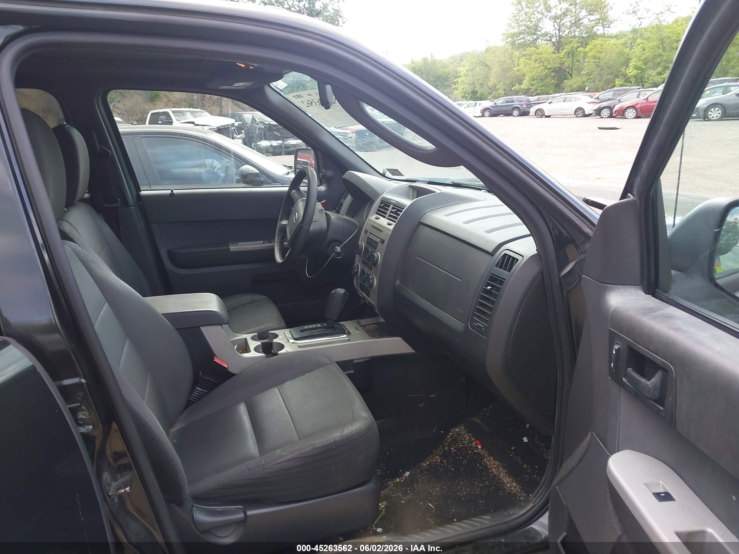 2011 Ford Escape Xlt Black vin: 1FMCU9DGXBKA52588