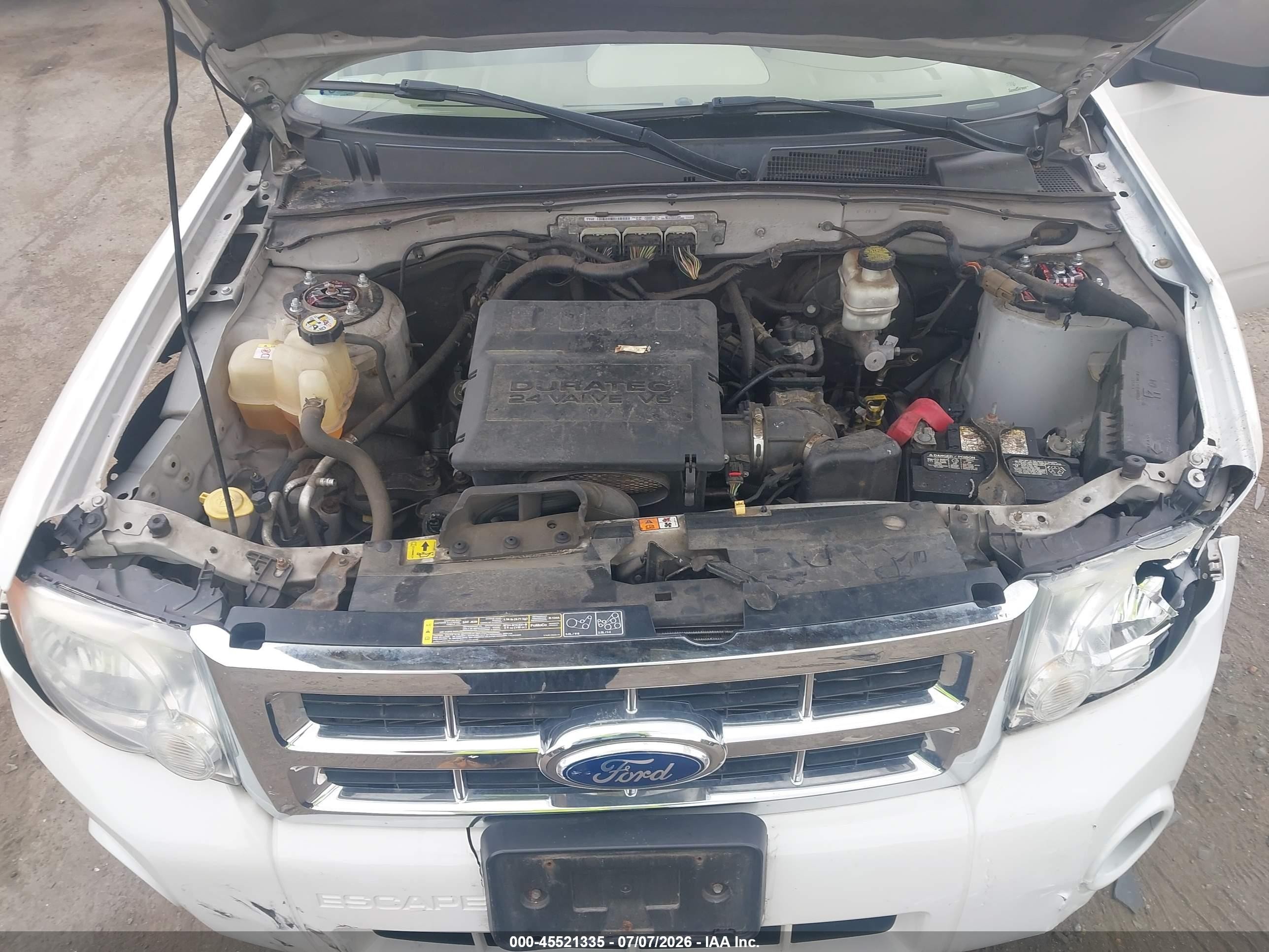 2011 Ford Escape Xlt White vin: 1FMCU9DGXBKA60772
