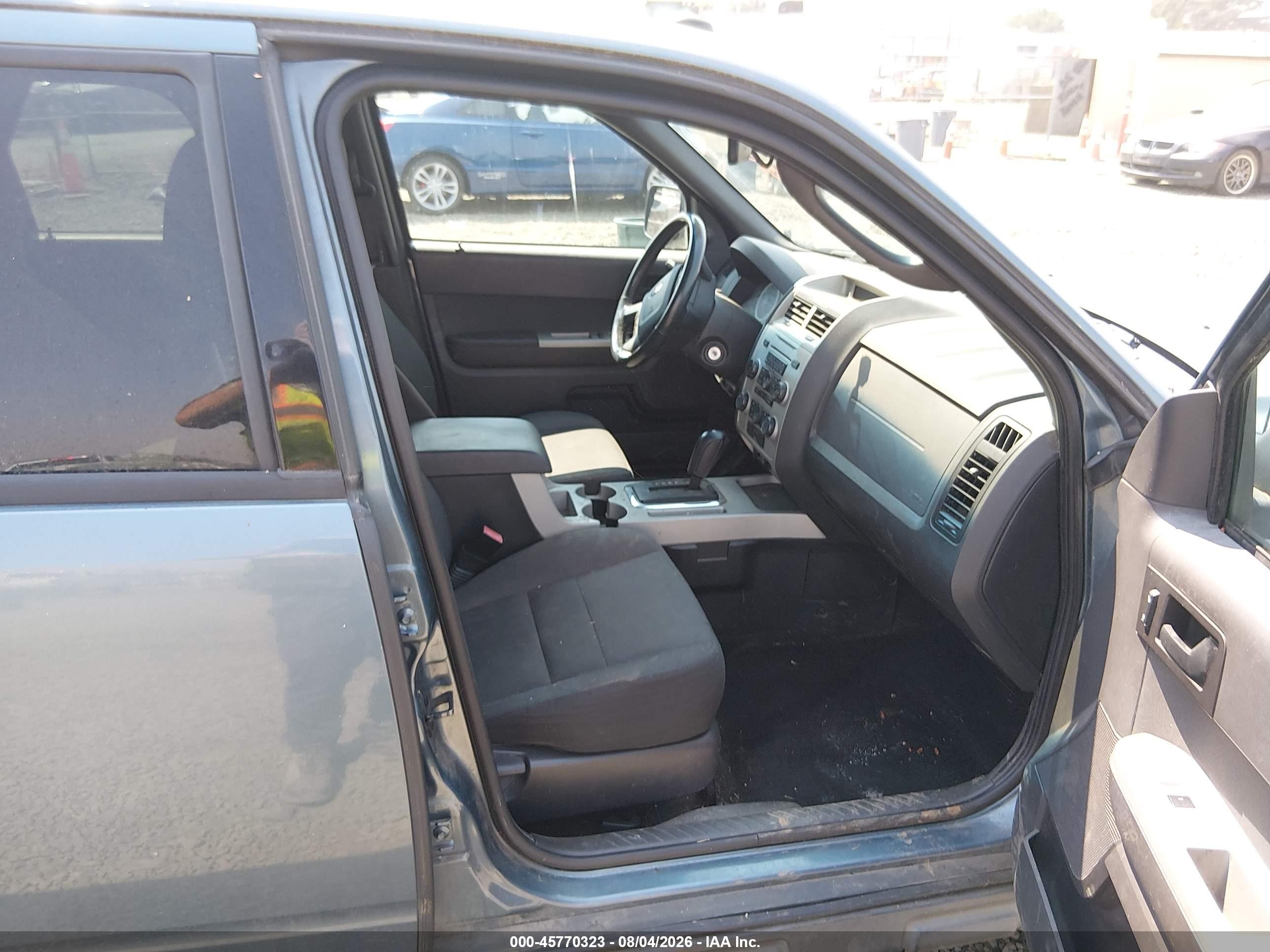 2011 Ford Escape Xlt Синий vin: 1FMCU9DGXBKA94078
