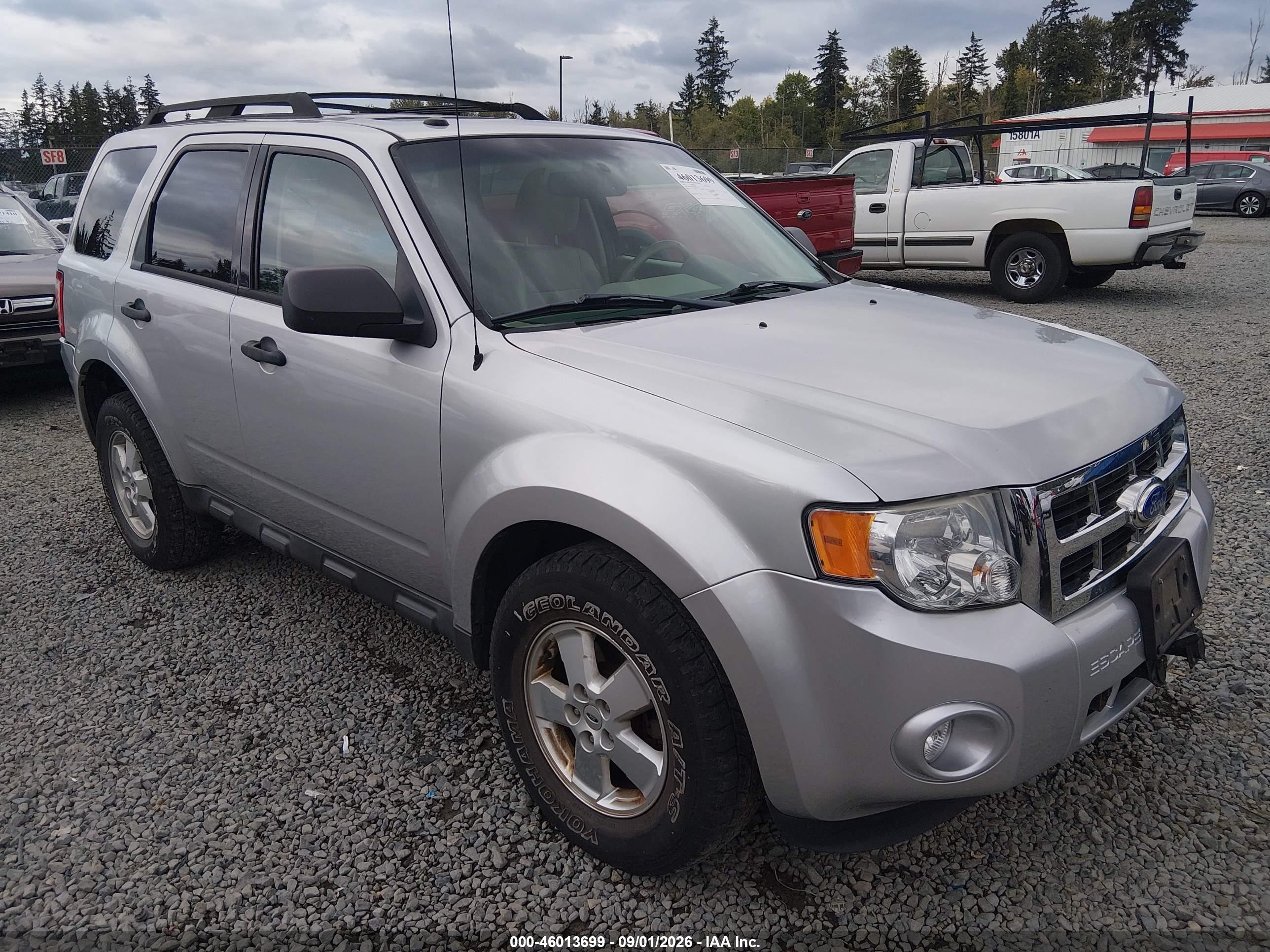2011 Ford Escape Xlt Silver vin: 1FMCU9DGXBKC11139
