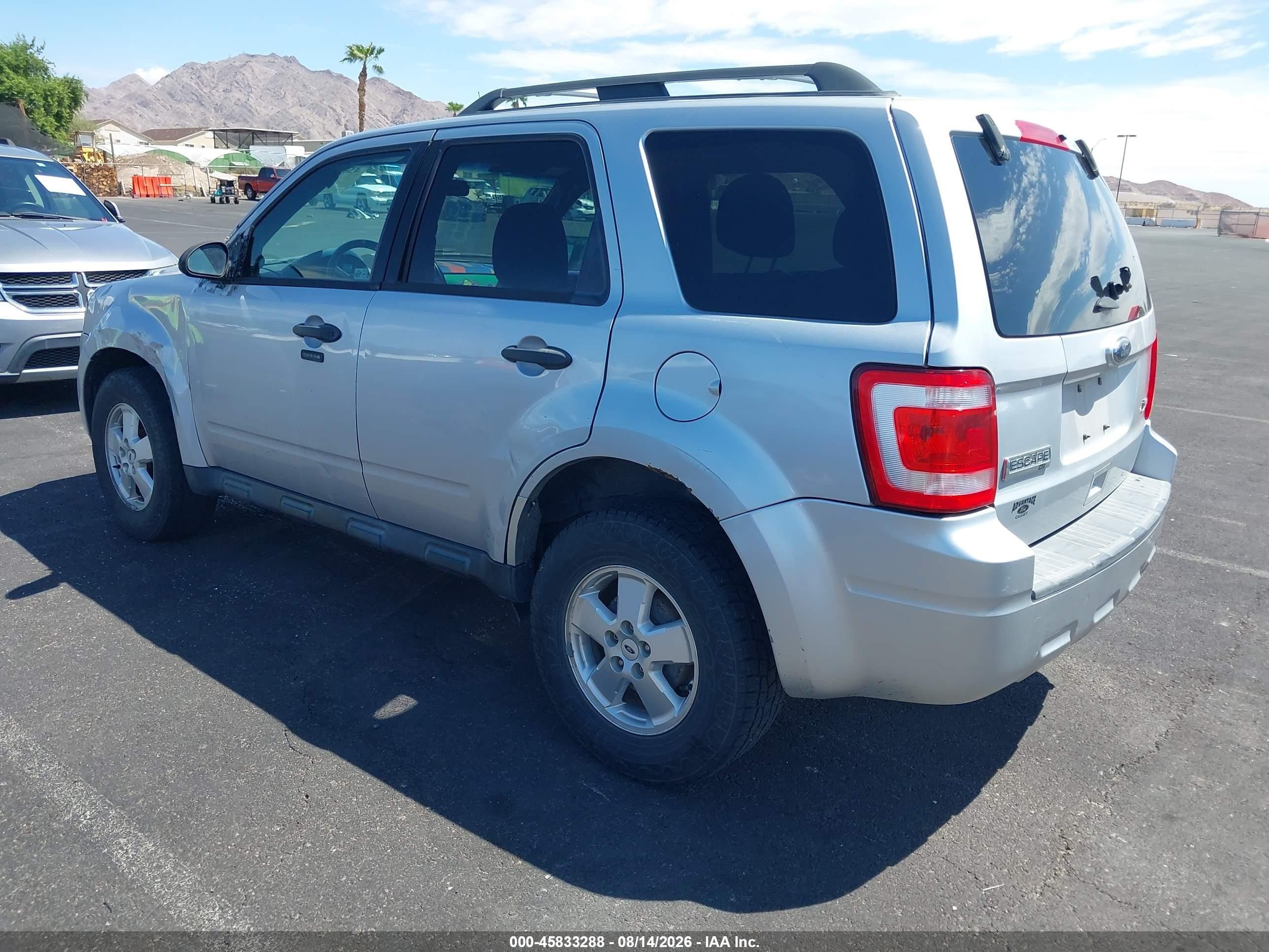 2011 Ford Escape Xlt Automatic Серебряный vin: 1FMCU9DGXBKC19953