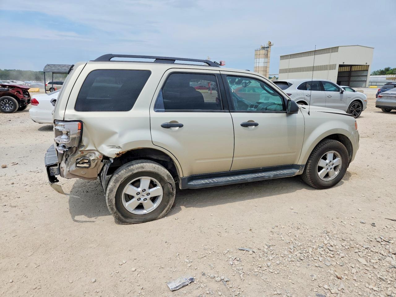 2012 Ford Escape Xlt Cream vin: 1FMCU9DGXCKB31132