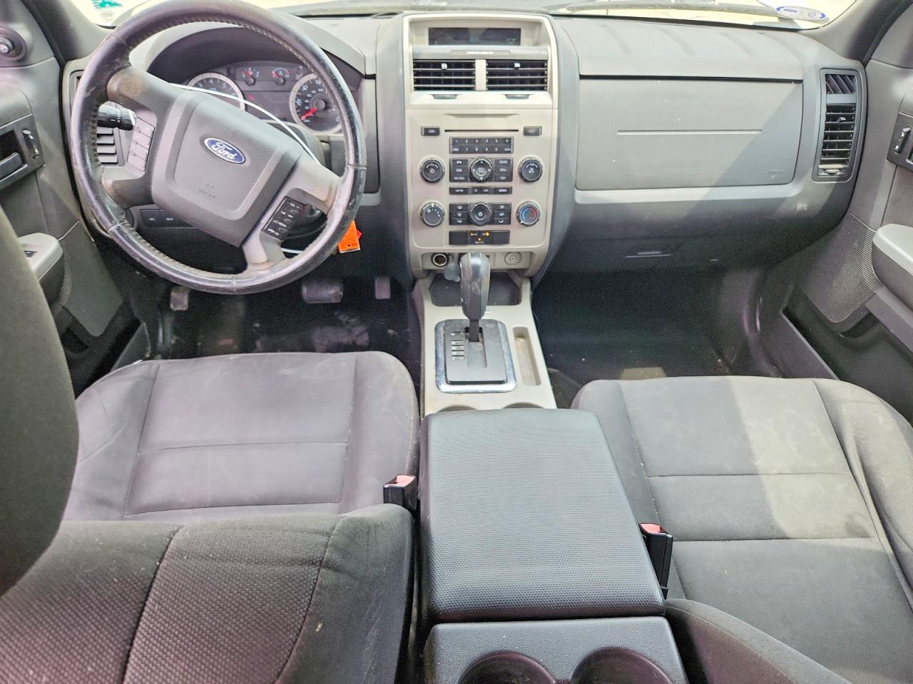 2012 Ford Escape Xlt Cream vin: 1FMCU9DGXCKB31132