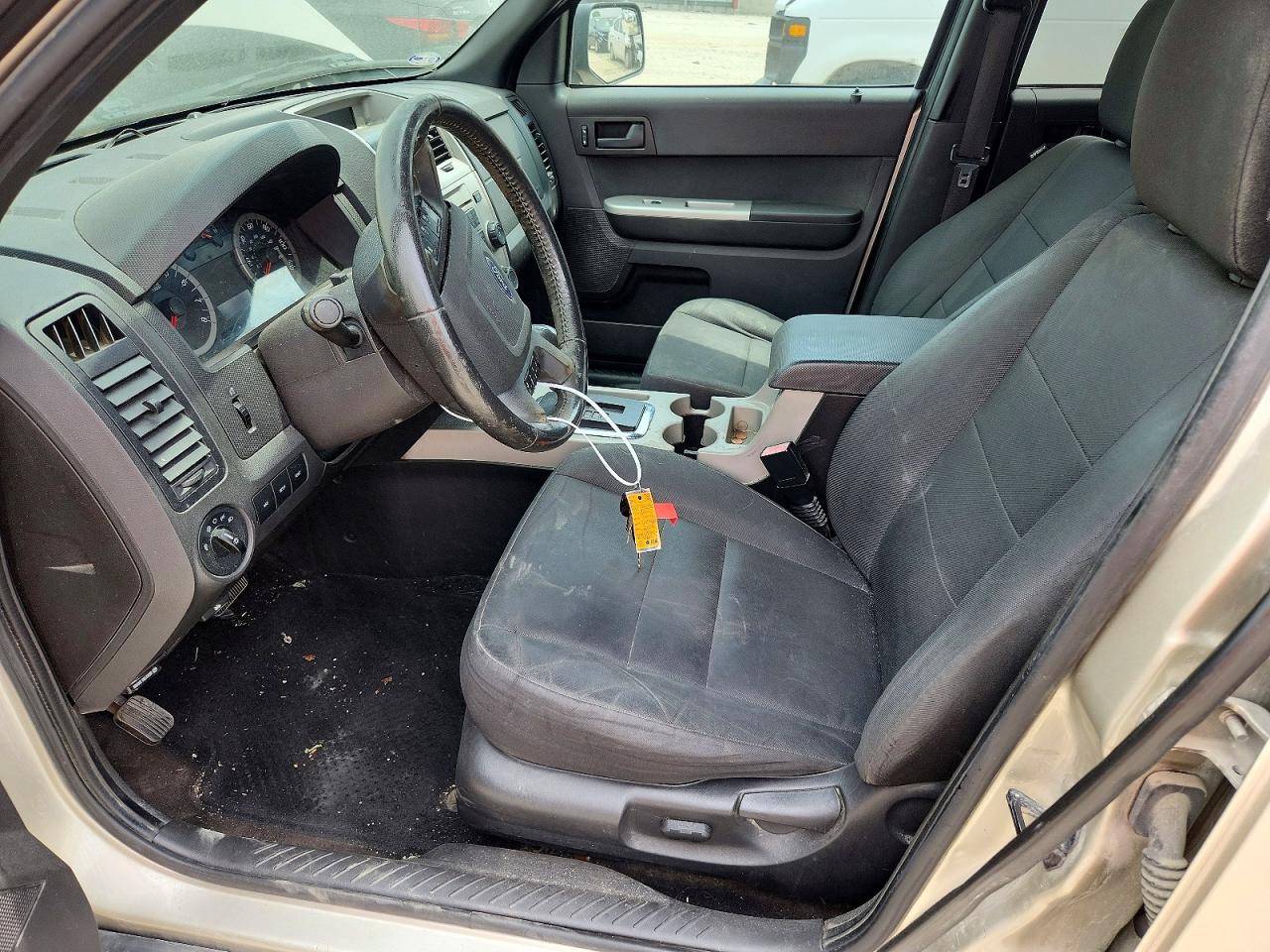2012 Ford Escape Xlt Cream vin: 1FMCU9DGXCKB31132
