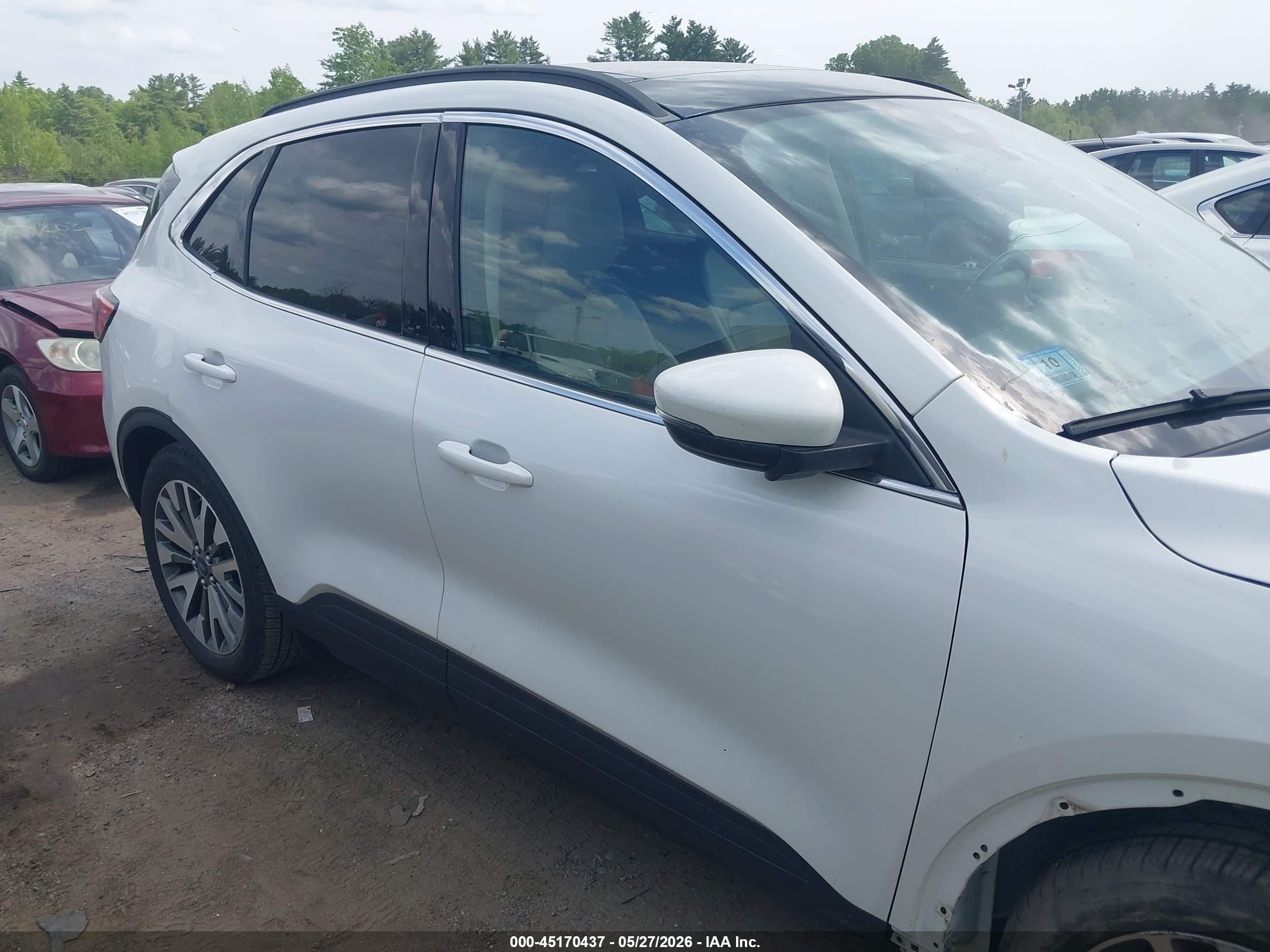 2020 Ford Escape Titanium Hybrid White vin: 1FMCU9DZ1LUC18858