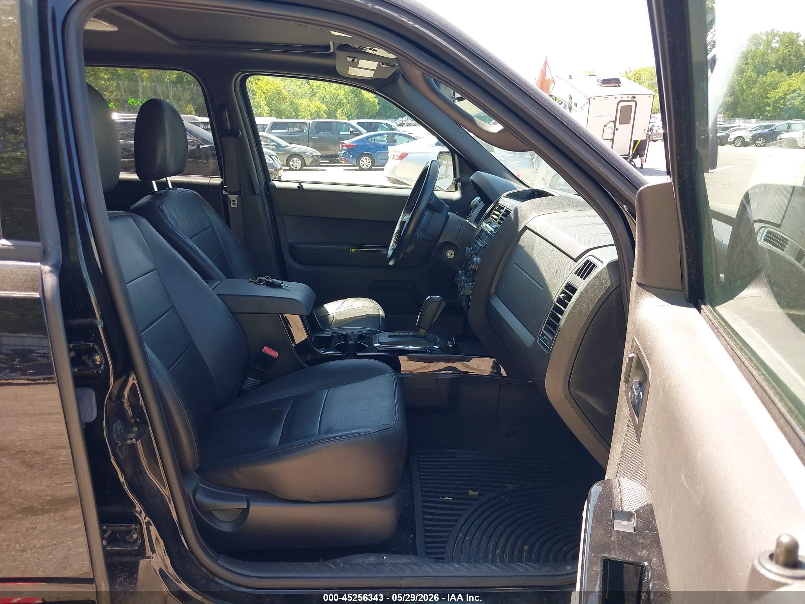 2012 Ford Escape Limited Черный vin: 1FMCU9E70CKC25356