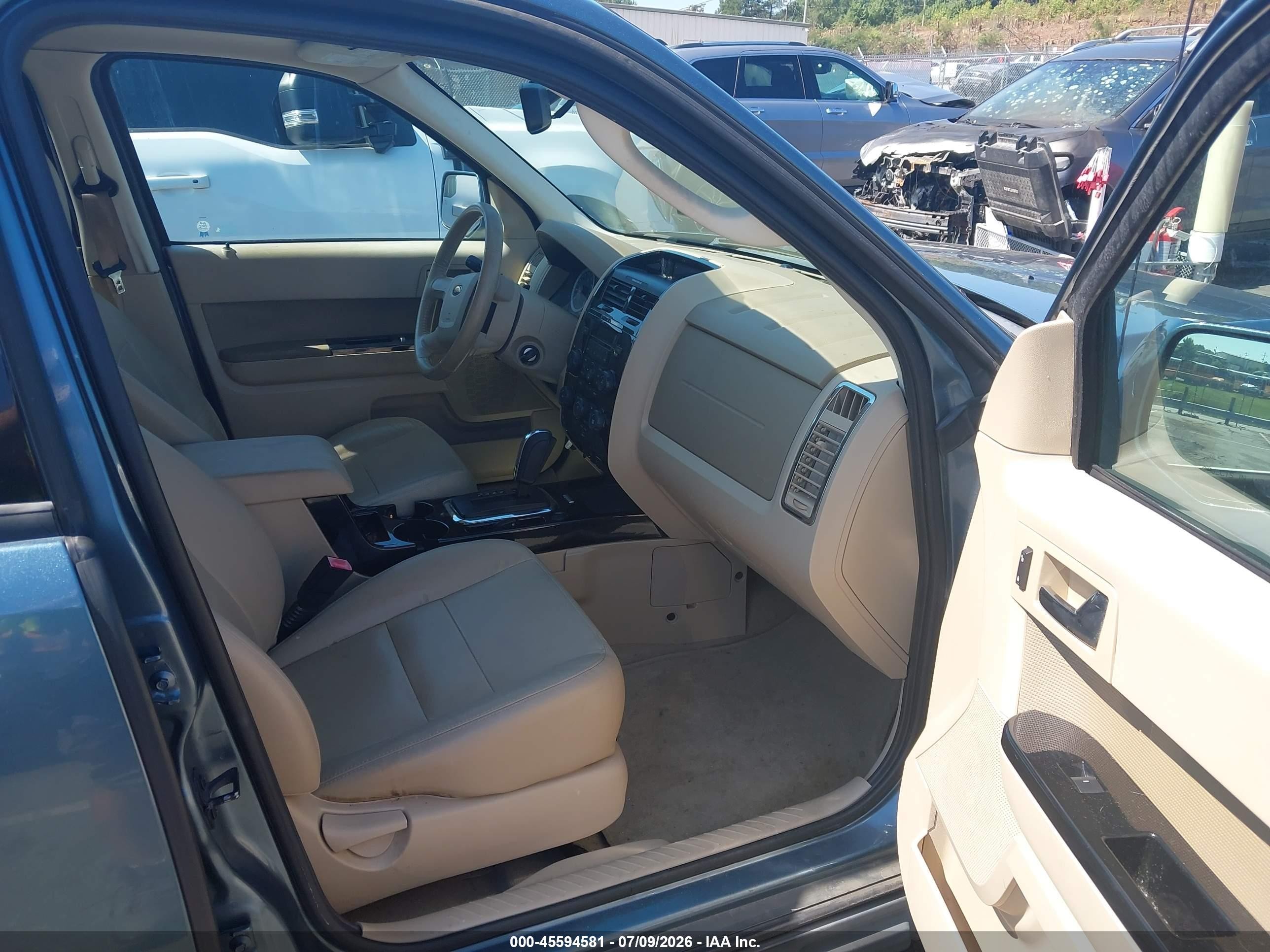 2011 Ford Escape Limited Blue vin: 1FMCU9E71BKC22528